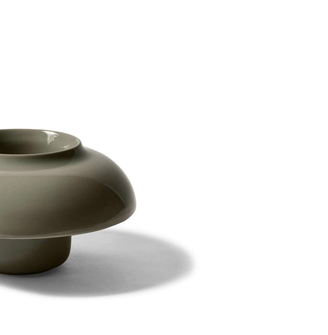 Davide Oldani Attila Veres Torrecotta - Vase For Cassina In New Condition For Sale In Barcelona, Barcelona