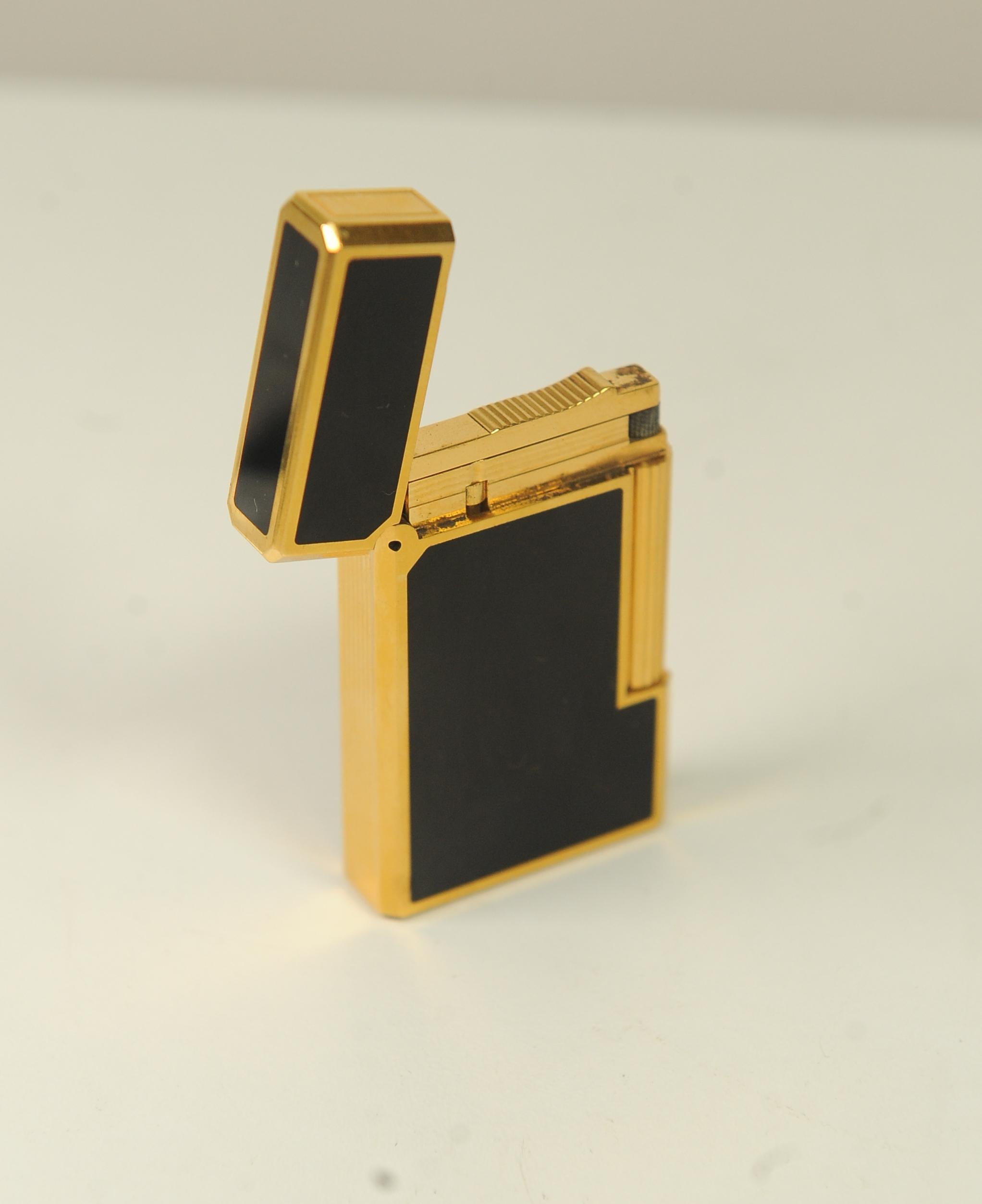 Art Deco Dupont by Davidoff Ligne 1 Cigarette Lighter Made in France Stamped 1E9DY06 For Sale
