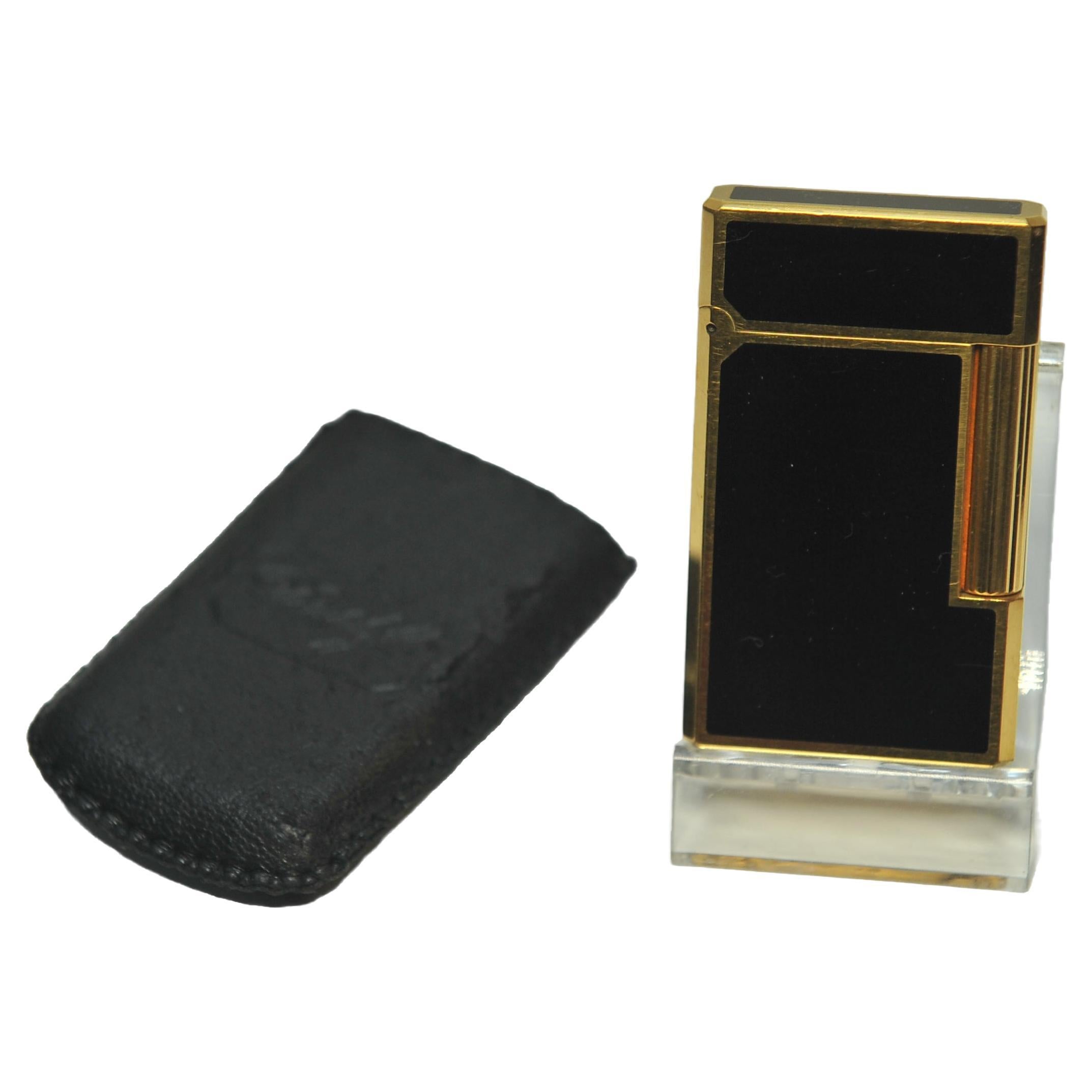 French Davidoff Laque De Chine Pocket Cigarette Lighter Made in France Stamped 1E9DY06  For Sale