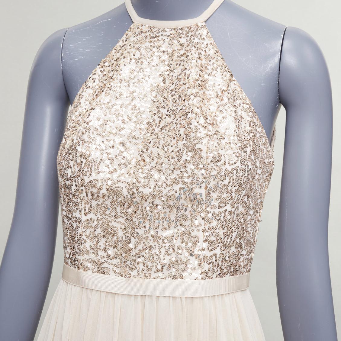 DAVID'S BRIDAL champagnerfarbenes Pailletten-Bodice-Halterkleid mit Rüschen als Göttin US0 XS
Referenz: GEGG/A00119
Marke: David's Bridal
MATERIAL: Polyester
Farbe: Gold
Muster: Pailletten
Verschluss: Reißverschluss
Innenfutter: Cremefarbenes