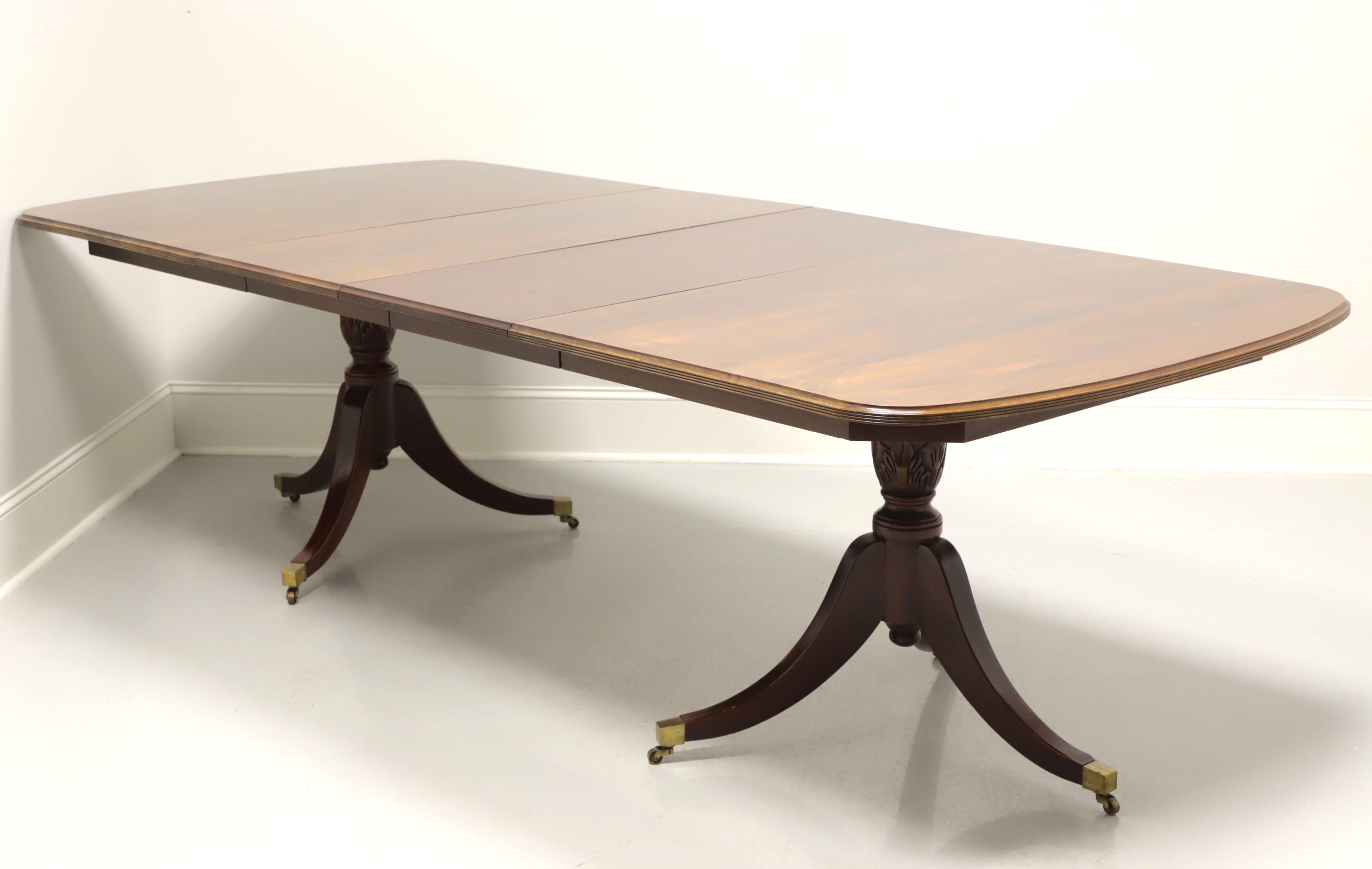 DAVIS CABINET CO Mahogany Traditional Double Pedestal Dining Table In Good Condition In Charlotte, NC