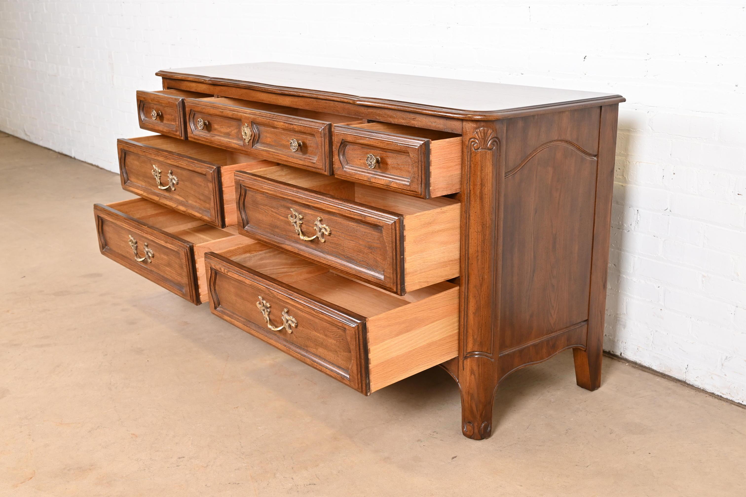 Davis Cabinet Company French Provincial Louis XV Carved Oak Dresser For Sale 1
