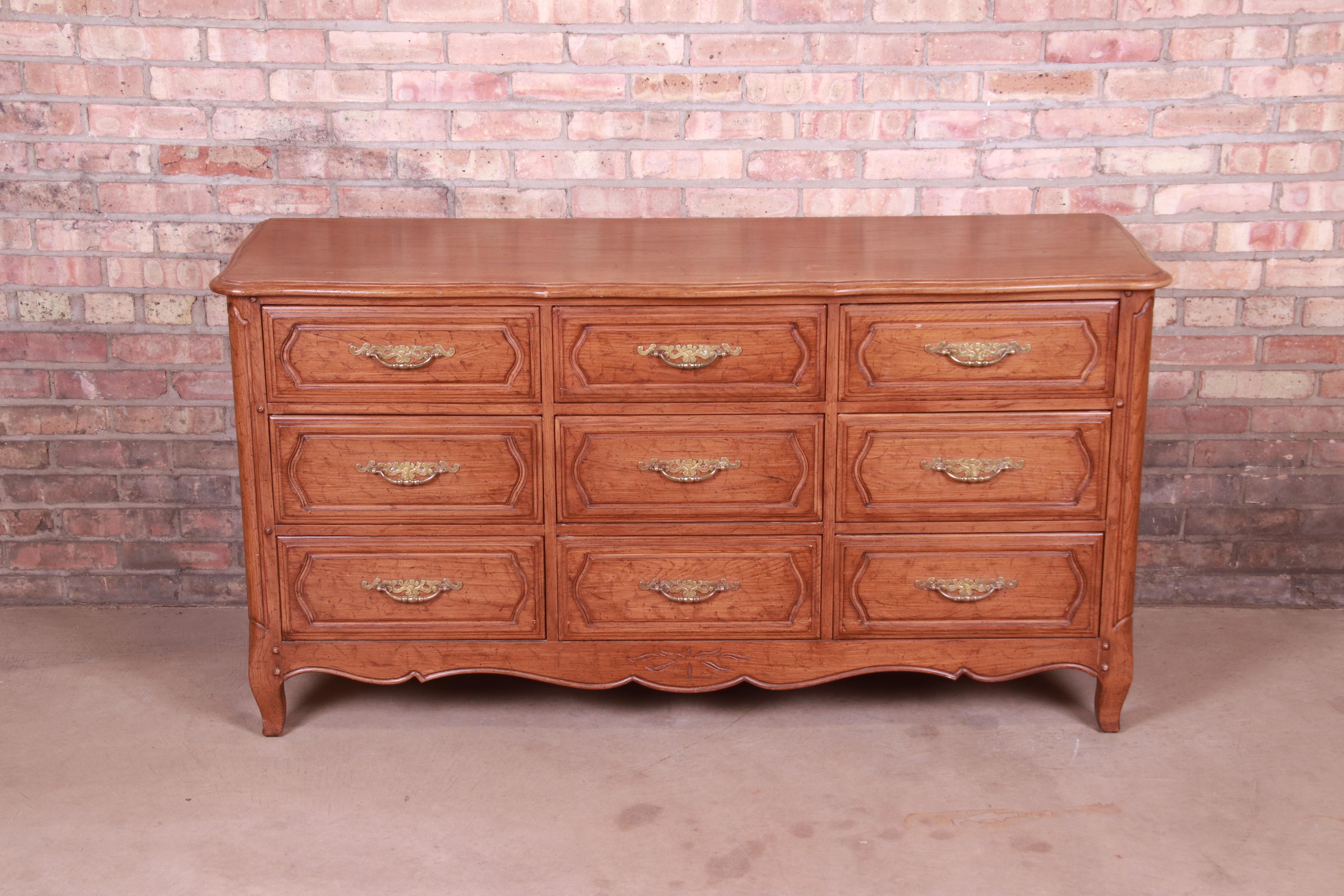 davis cabinet company dresser