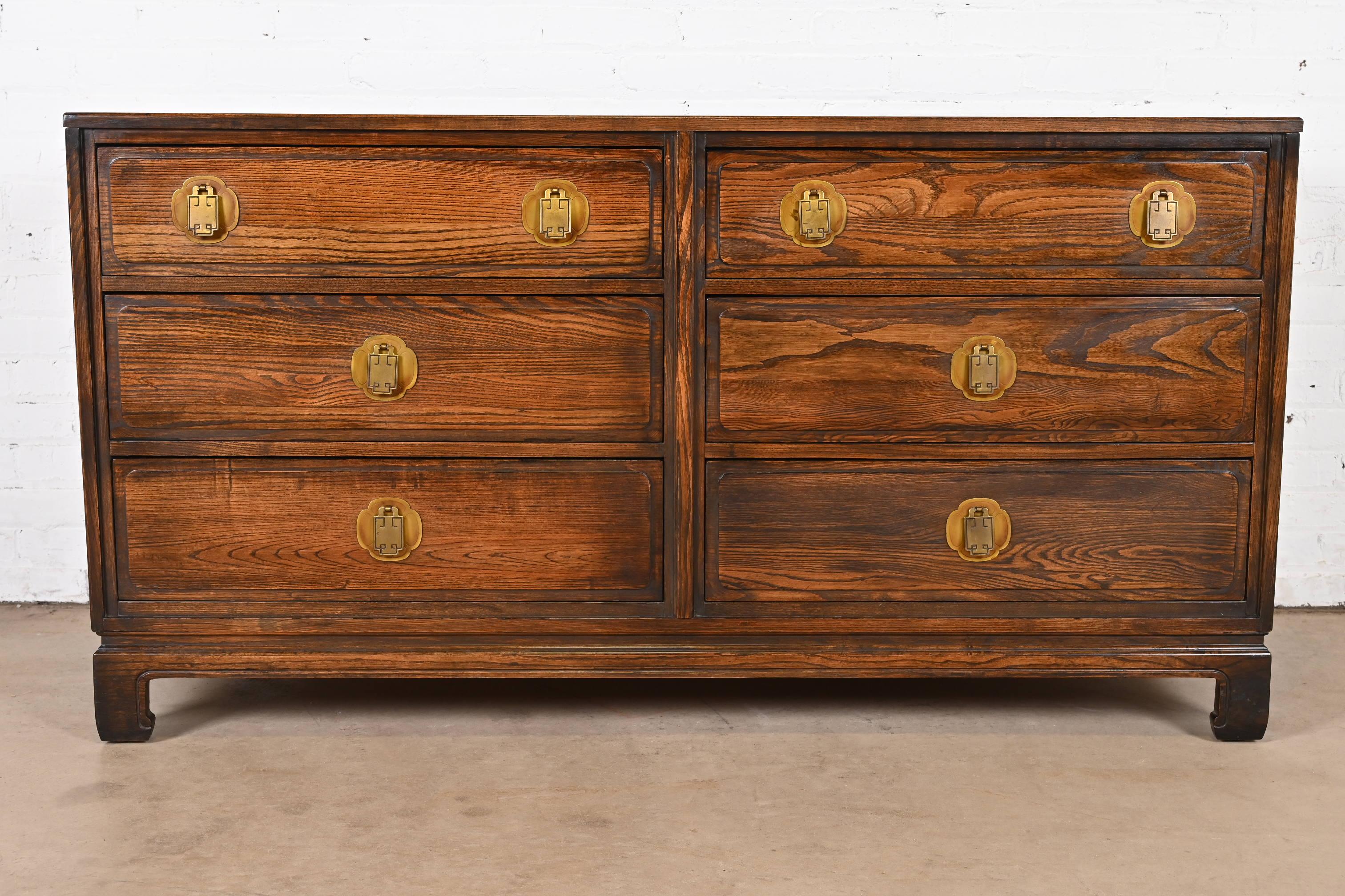 Mid-Century Modern Davis Cabinet Company Mid-Century Hollywood Regency Chinoiserie Oak Dresser 