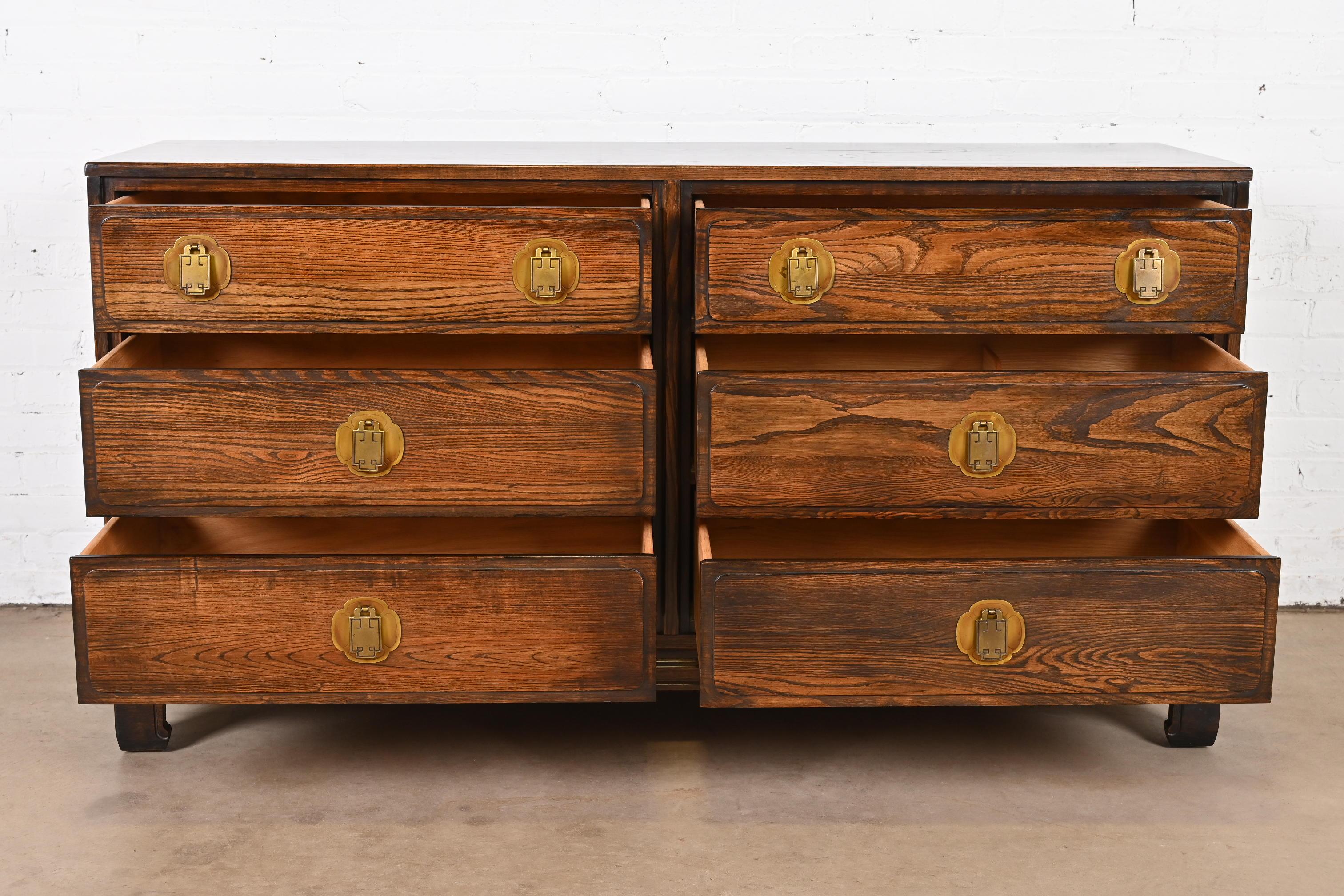 Davis Cabinet Company Mid-Century Hollywood Regency Chinoiserie Oak Dresser  1