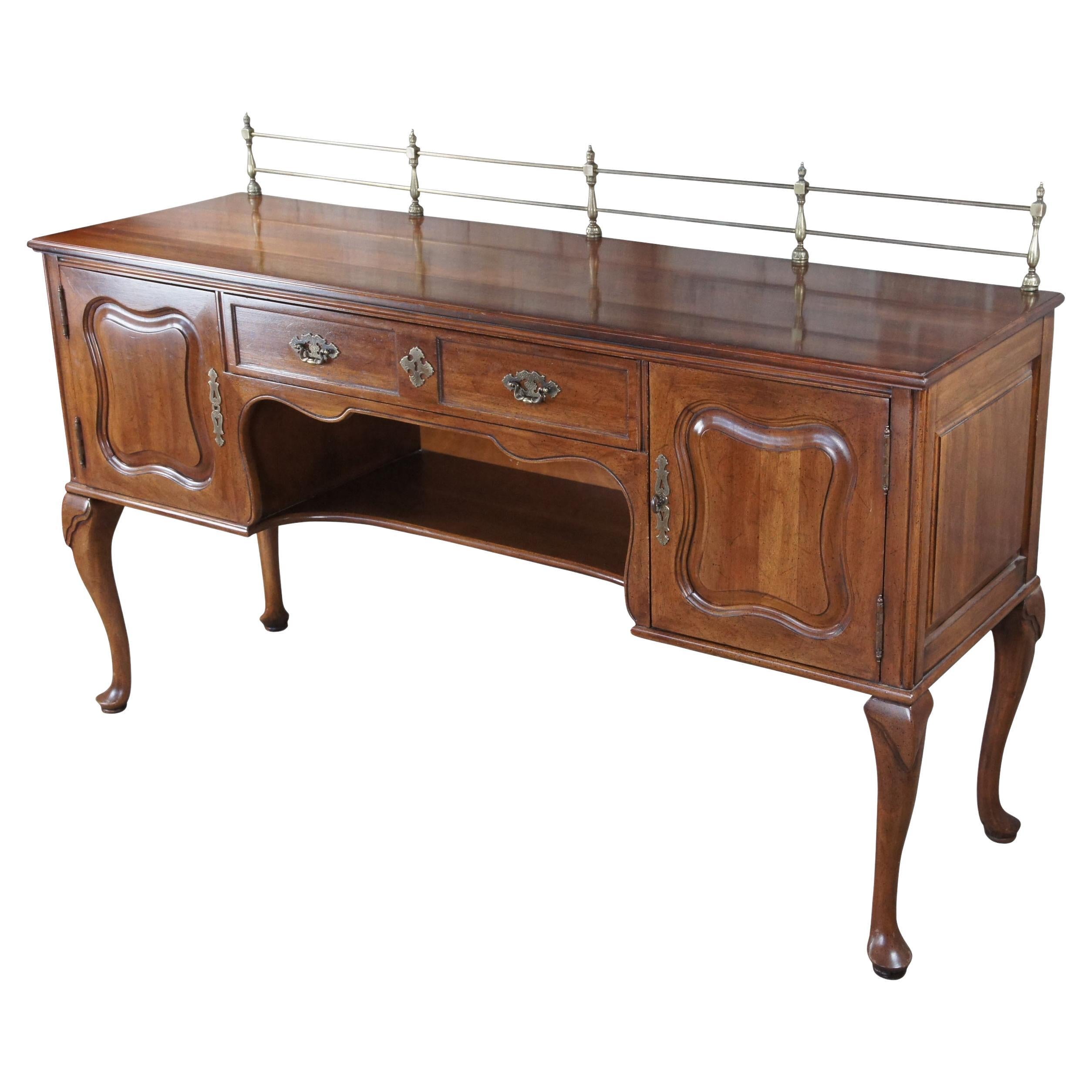 Davis Cabinet Cumberland Valley Queen Anne Style Walnut Buffet Sideboard Server