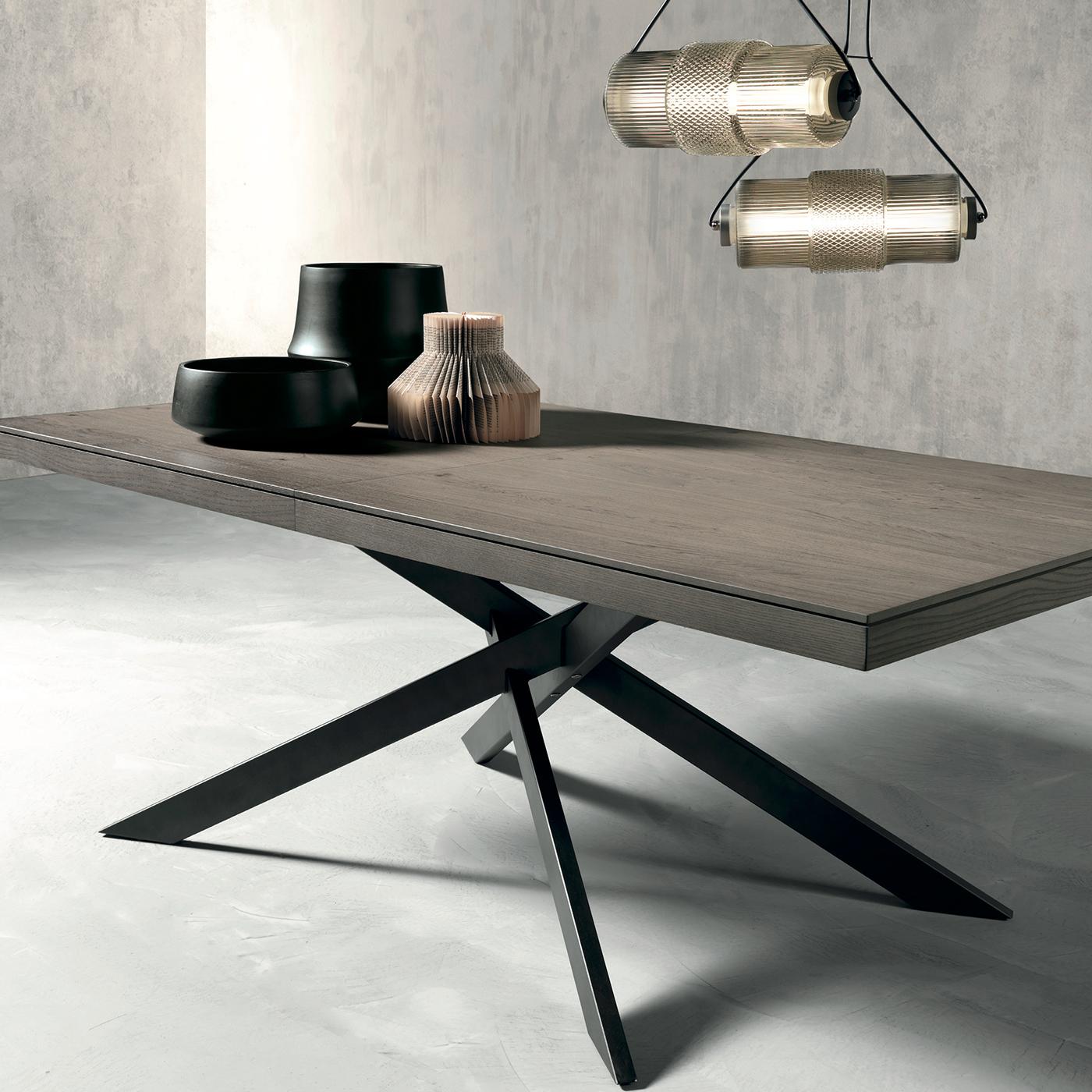 Italian Davis Extendable Table by Benedetti Tavoli d'Arredo