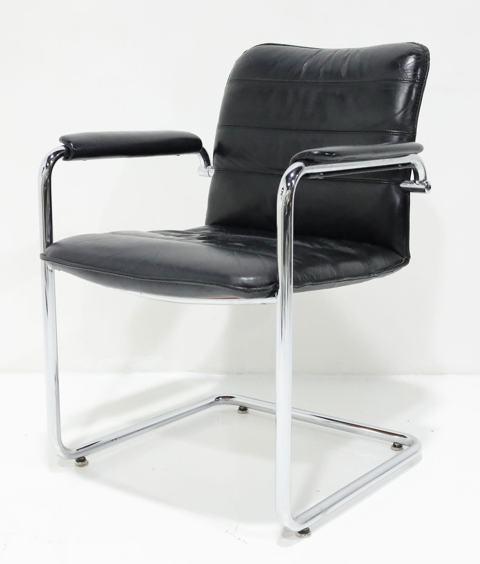 Davis Furniture Black Leather and Chrome Dining Chairs In Good Condition For Sale In Dallas, TX