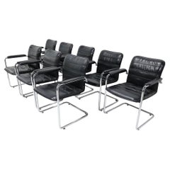 Davis Furniture Sillas de comedor de cuero negro y cromo
