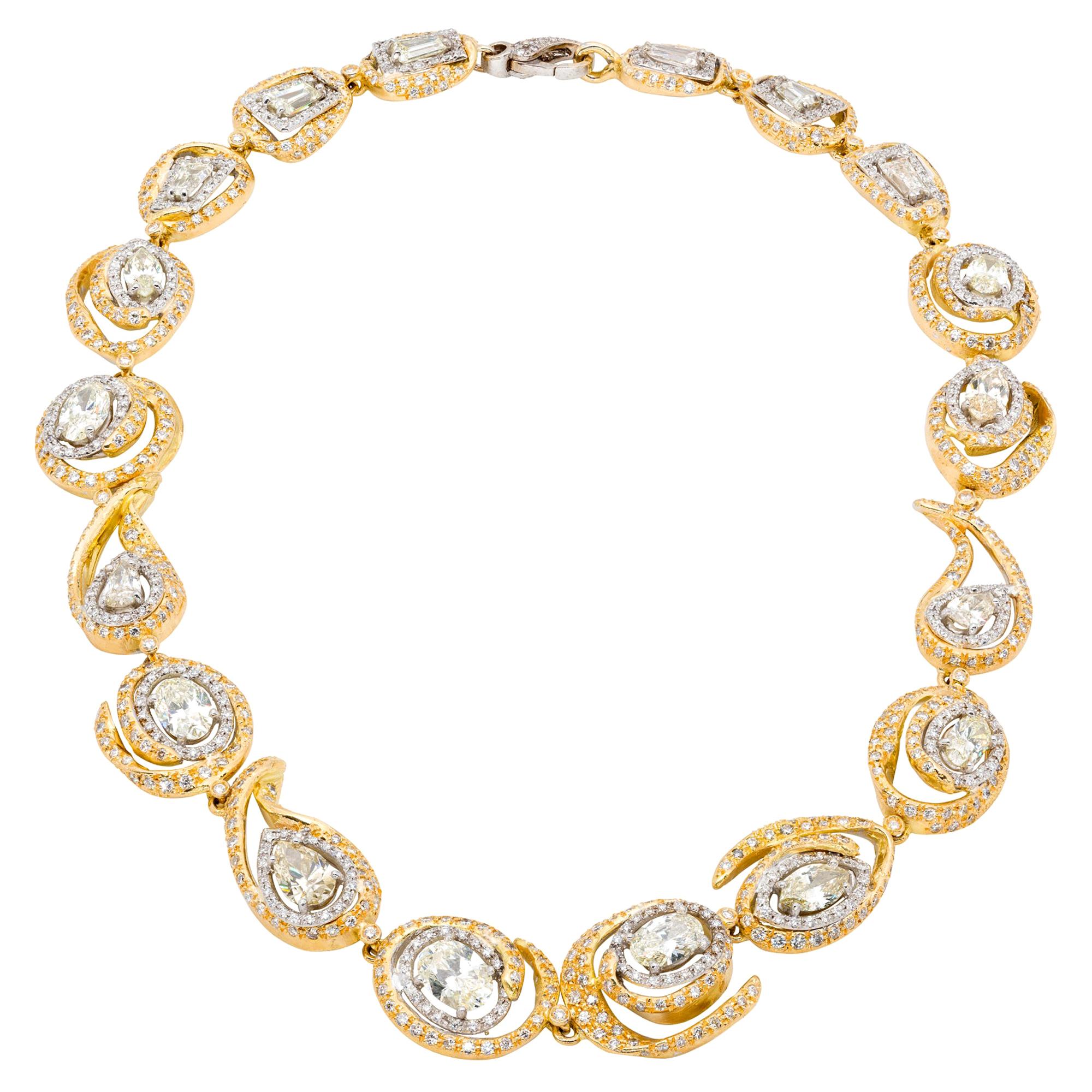 d'Avossa Necklace from the Masterpiece with White and Jonquille Diamonds For Sale