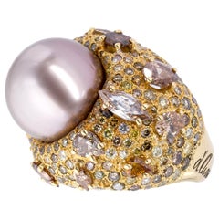 d'Avossa Ring aus der Masterpiece Kollektion mit Thaiti-Perle und ausgefallenen Diamanten