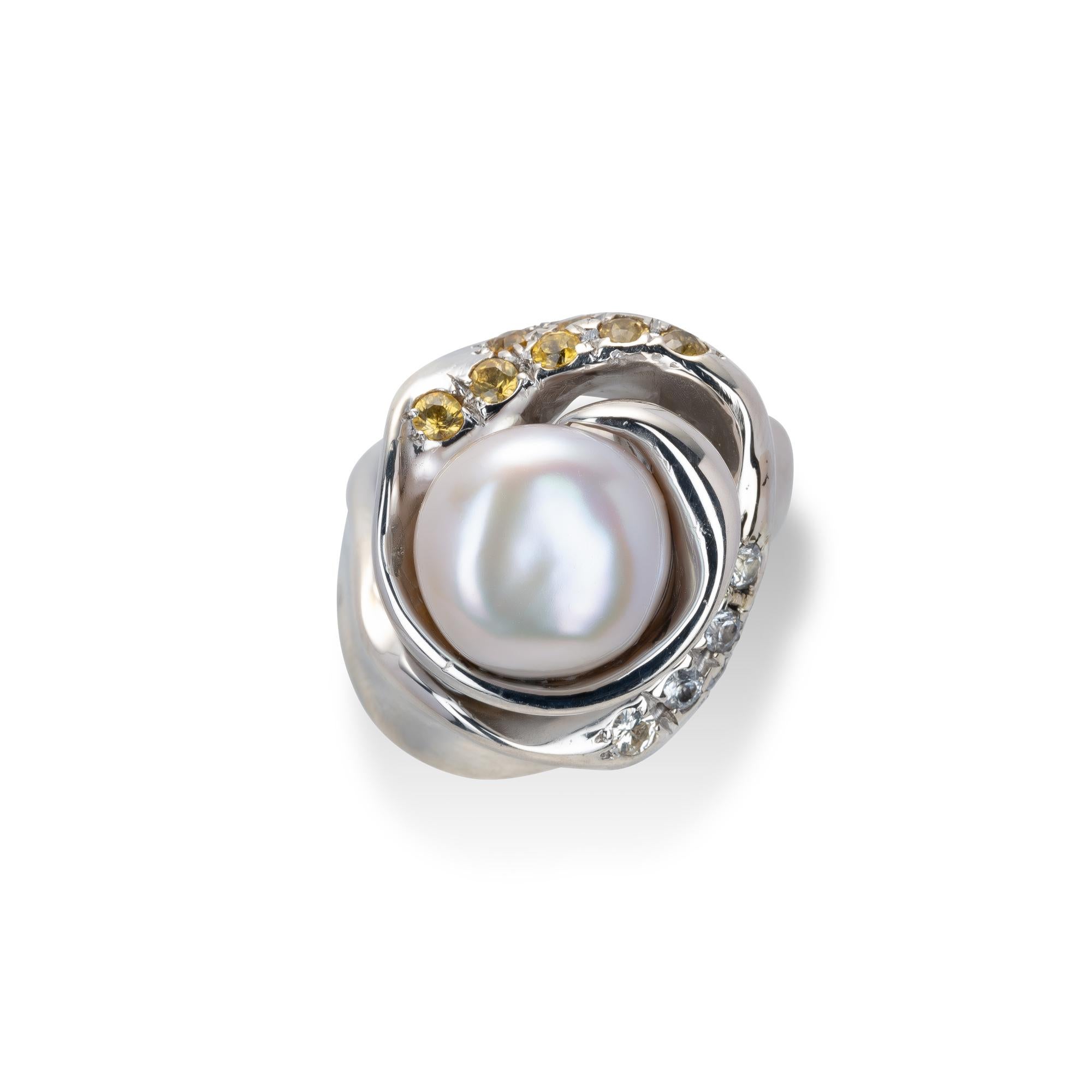Fresh water Pearl and Sapphires Ring from d'Avossa Rêves d'Argent  Collection In New Condition For Sale In Roma, IT