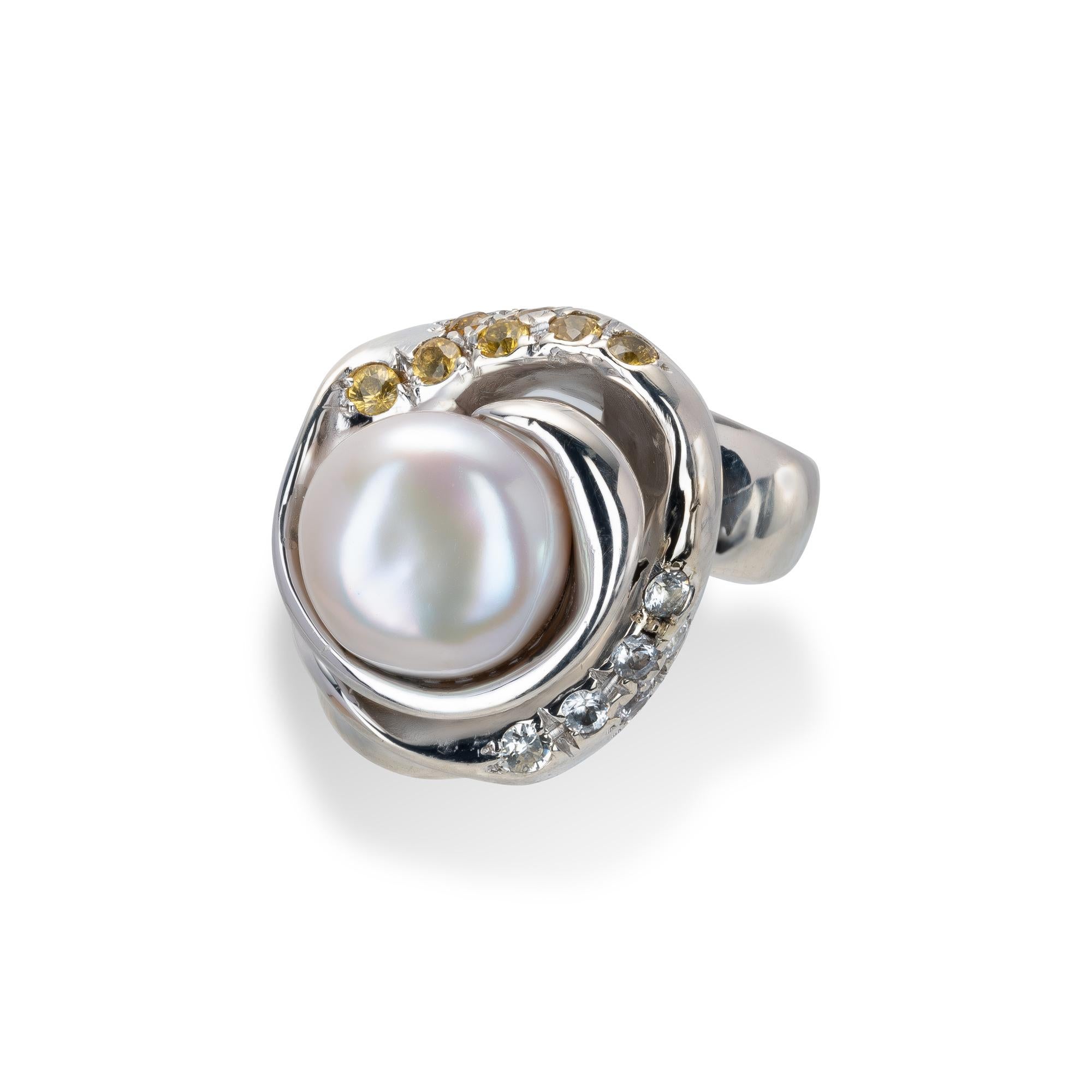 Women's Fresh water Pearl and Sapphires Ring from d'Avossa Rêves d'Argent  Collection For Sale