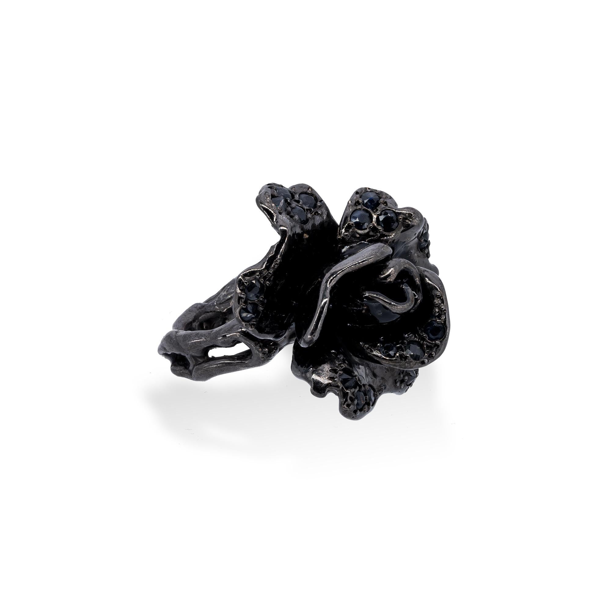 Brilliant Cut Black Sapphires Rose Ring from d’Avossa Rêves d'Argent Collection For Sale