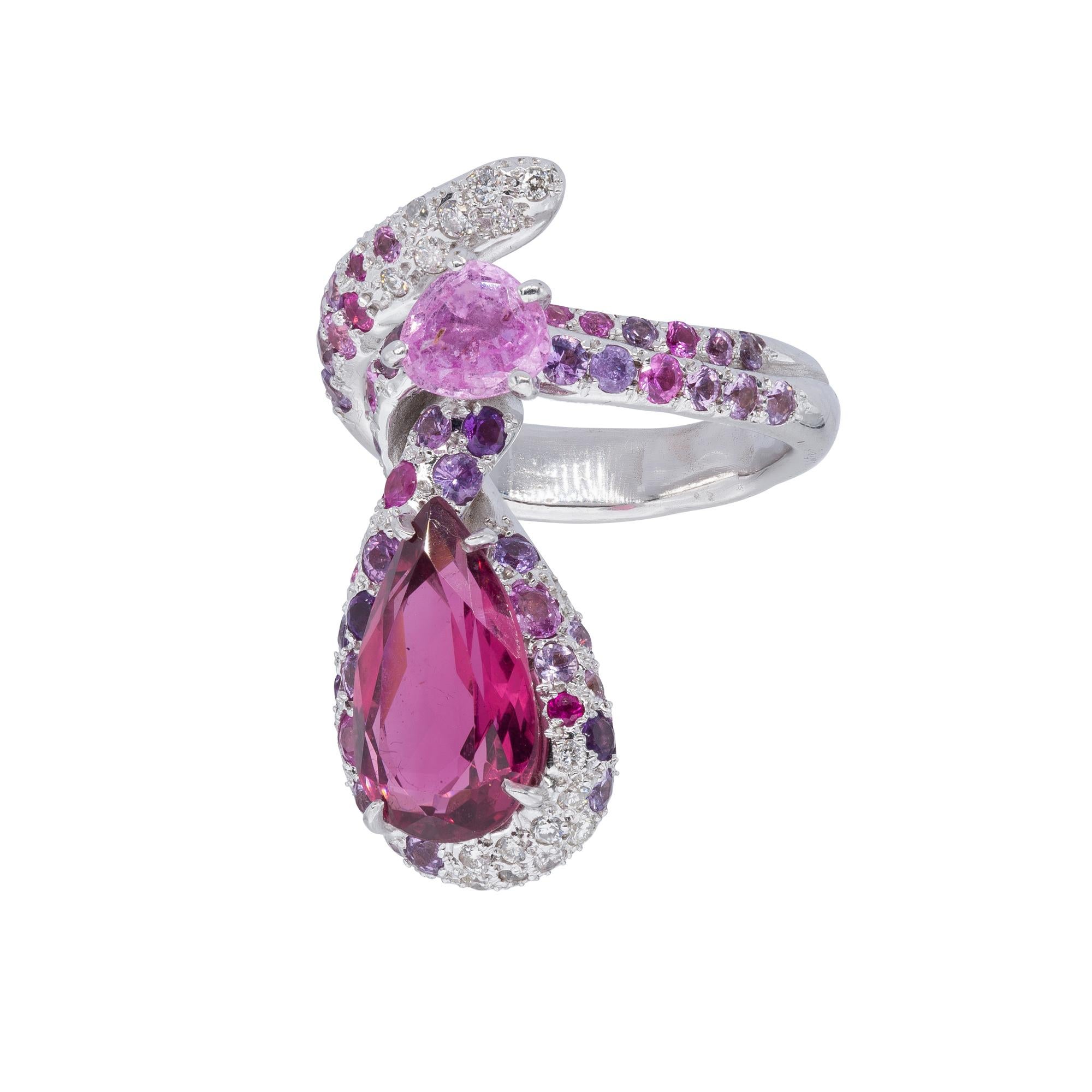 d'Avossa Ring in White Gold with Pink Tourmaline, Pink Sapphires and Diamonds In New Condition For Sale In Roma, IT