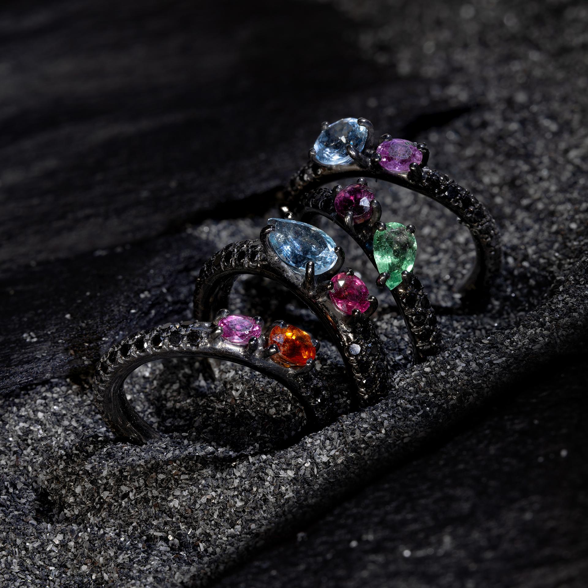 d'Avossa Ring with Emerald and Purple Sapphire on Black Diamonds Pavé 6