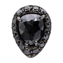 0.96 carats Pear Shape briolé Black Diamond Single Earring