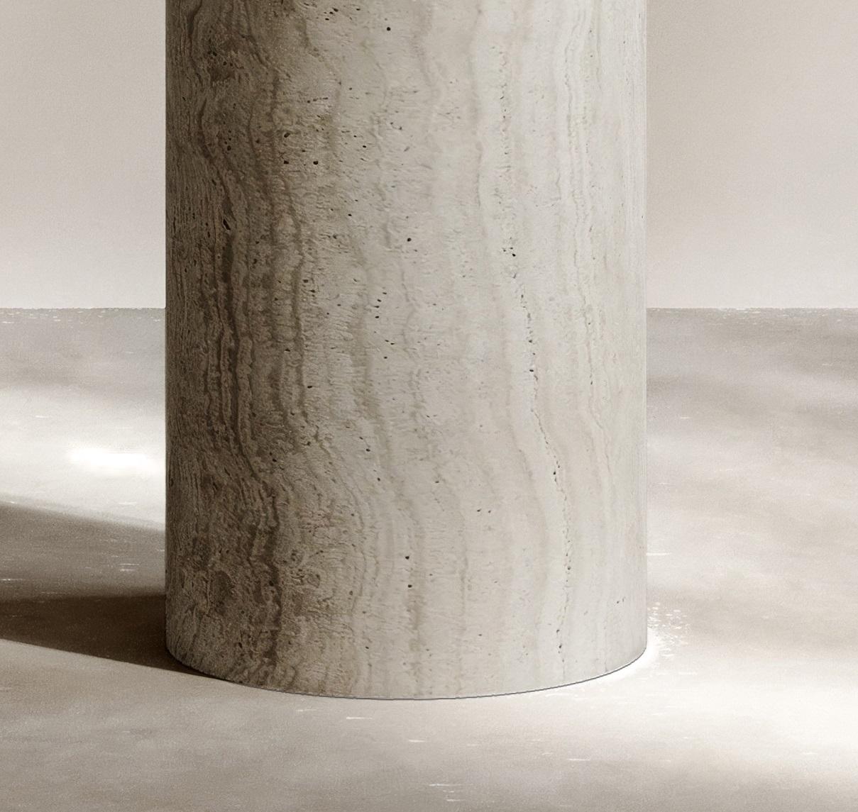 Altro Piedistallo Dawn in travertino Navona di Paloma Editions in vendita