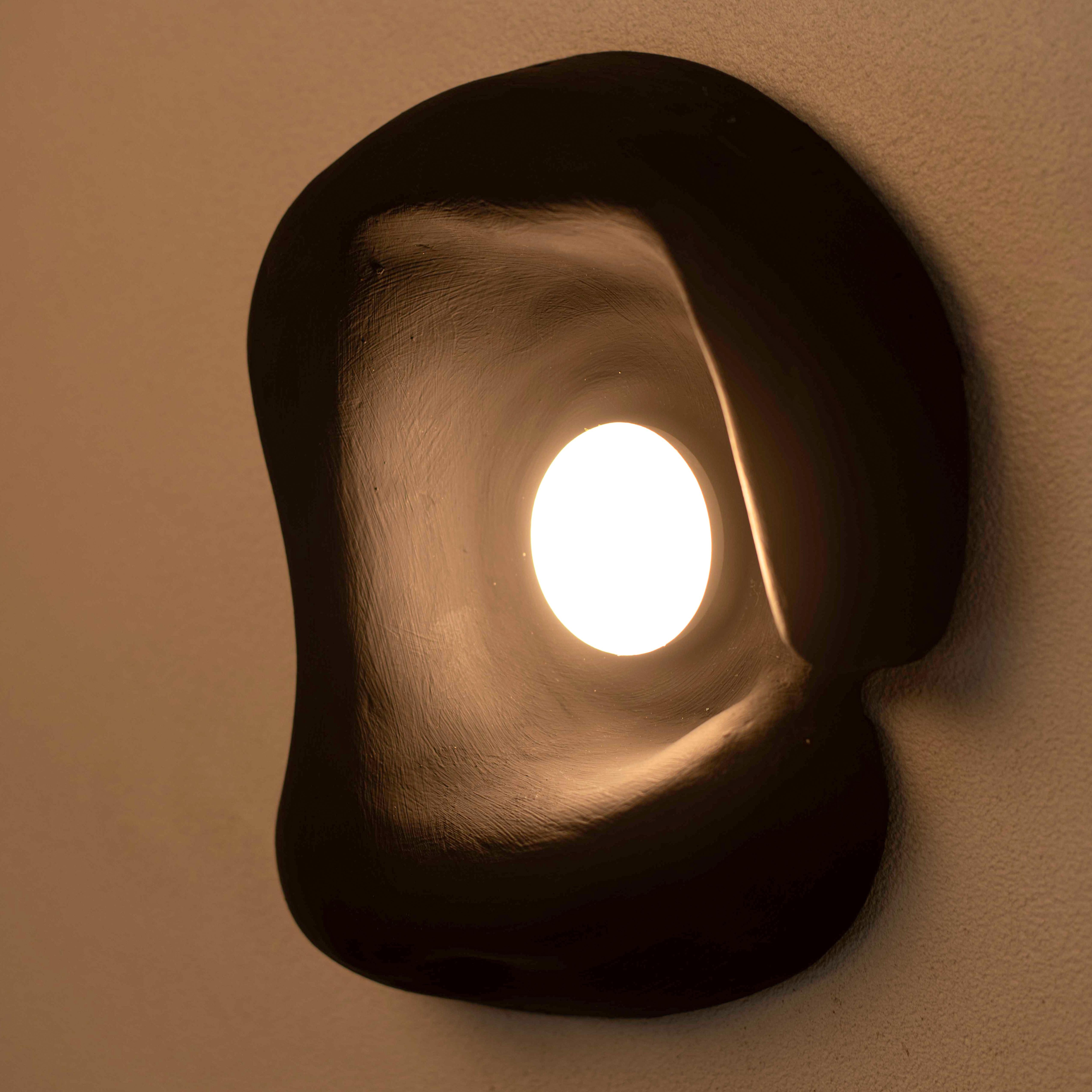 Lámpara de pared Dawn de Harshita Jhamtani Designs en Nuevo estado para la venta en Geneve, CH
