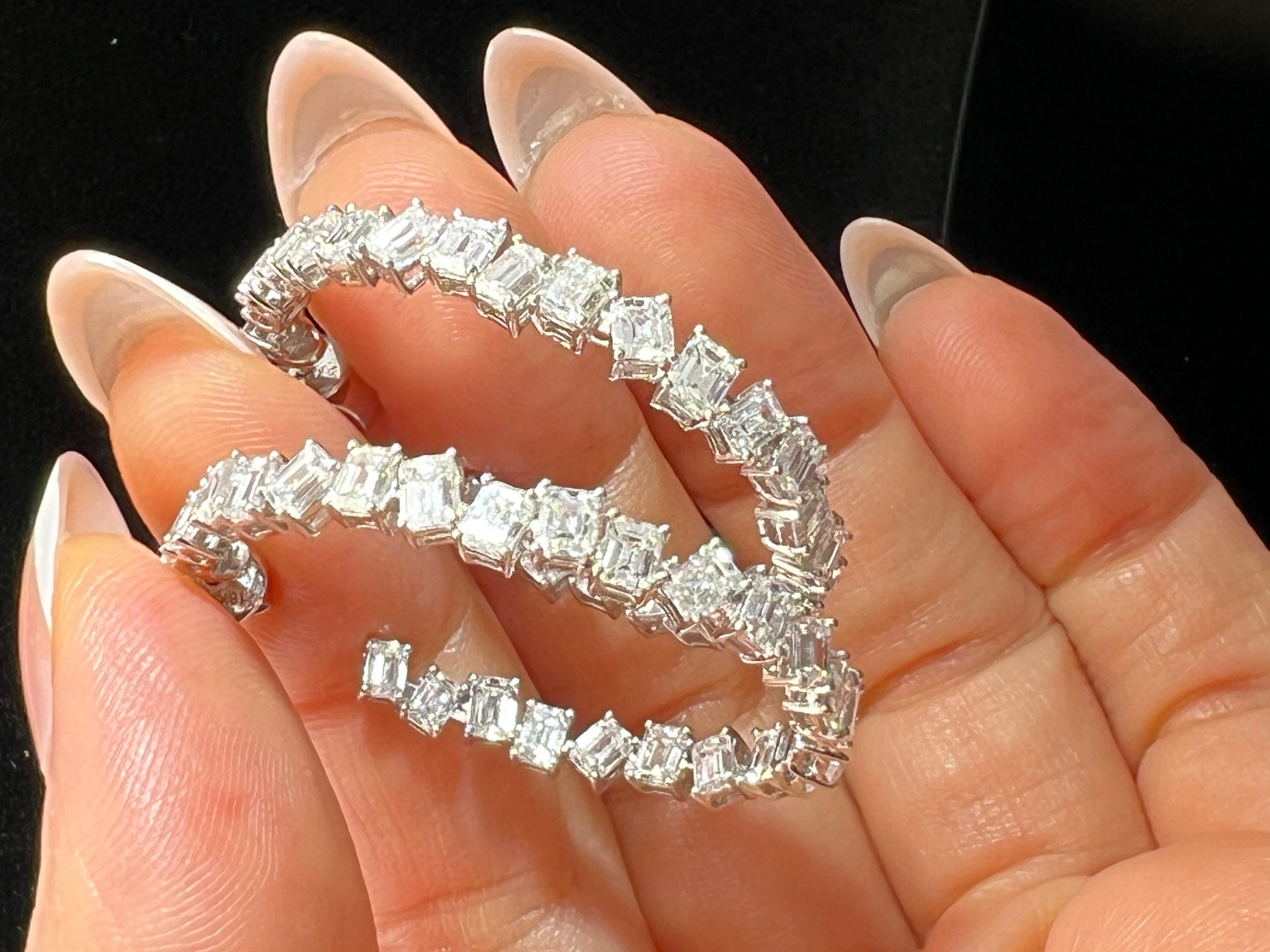 Baguette 14K White Gold Diamond Hoop Earrings In New Condition For Sale In Los Angeles, CA