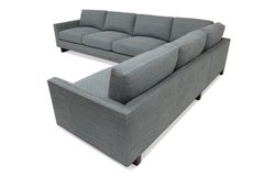 Sectionnelle Dawson Armsnut Frame Walnut Frame Trim detail loose seat & back cushions piping