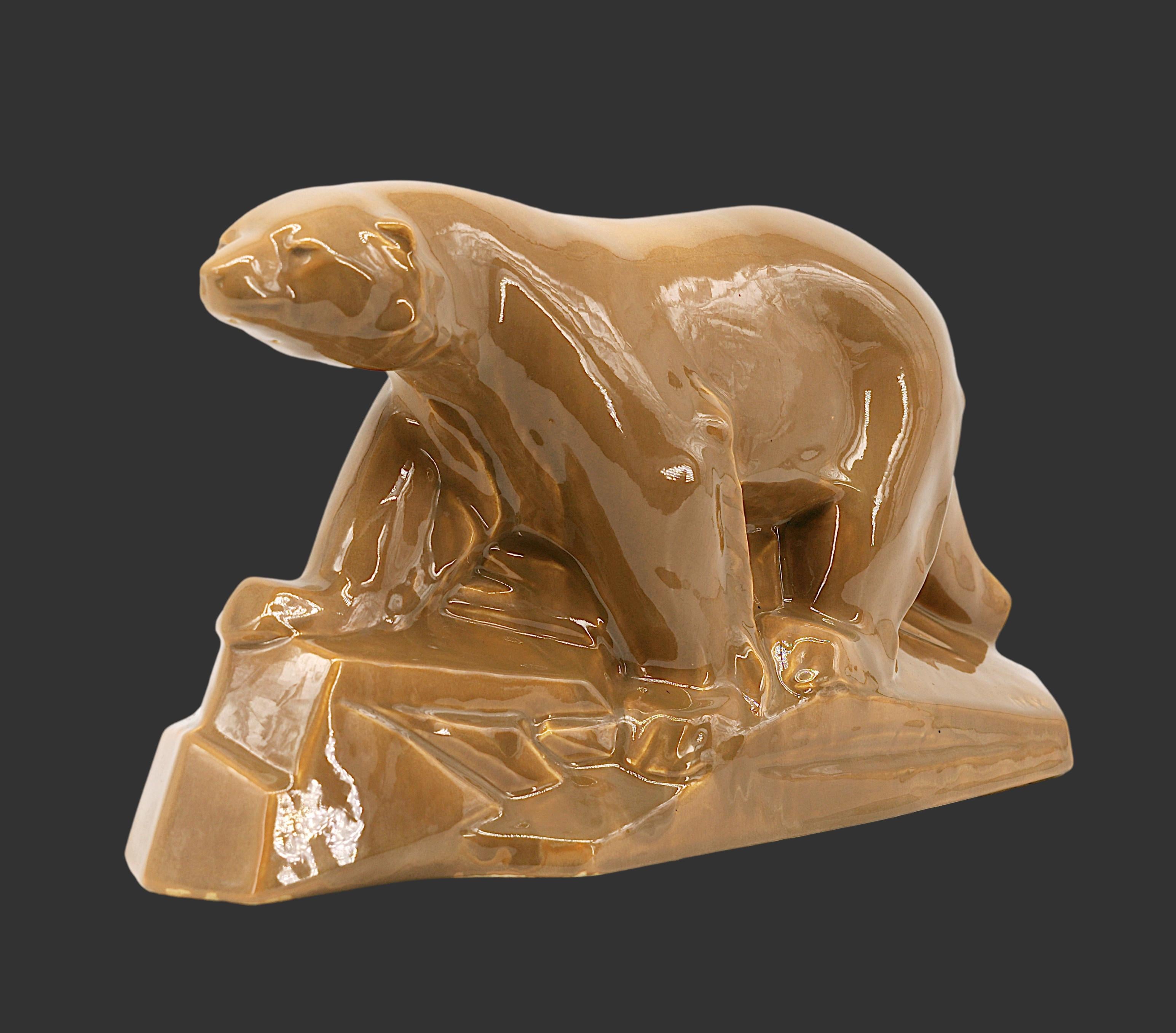 Oso polar francés Art Decó de Dax, Francia, años 1920. Anchura: 41,5 cm (16,3