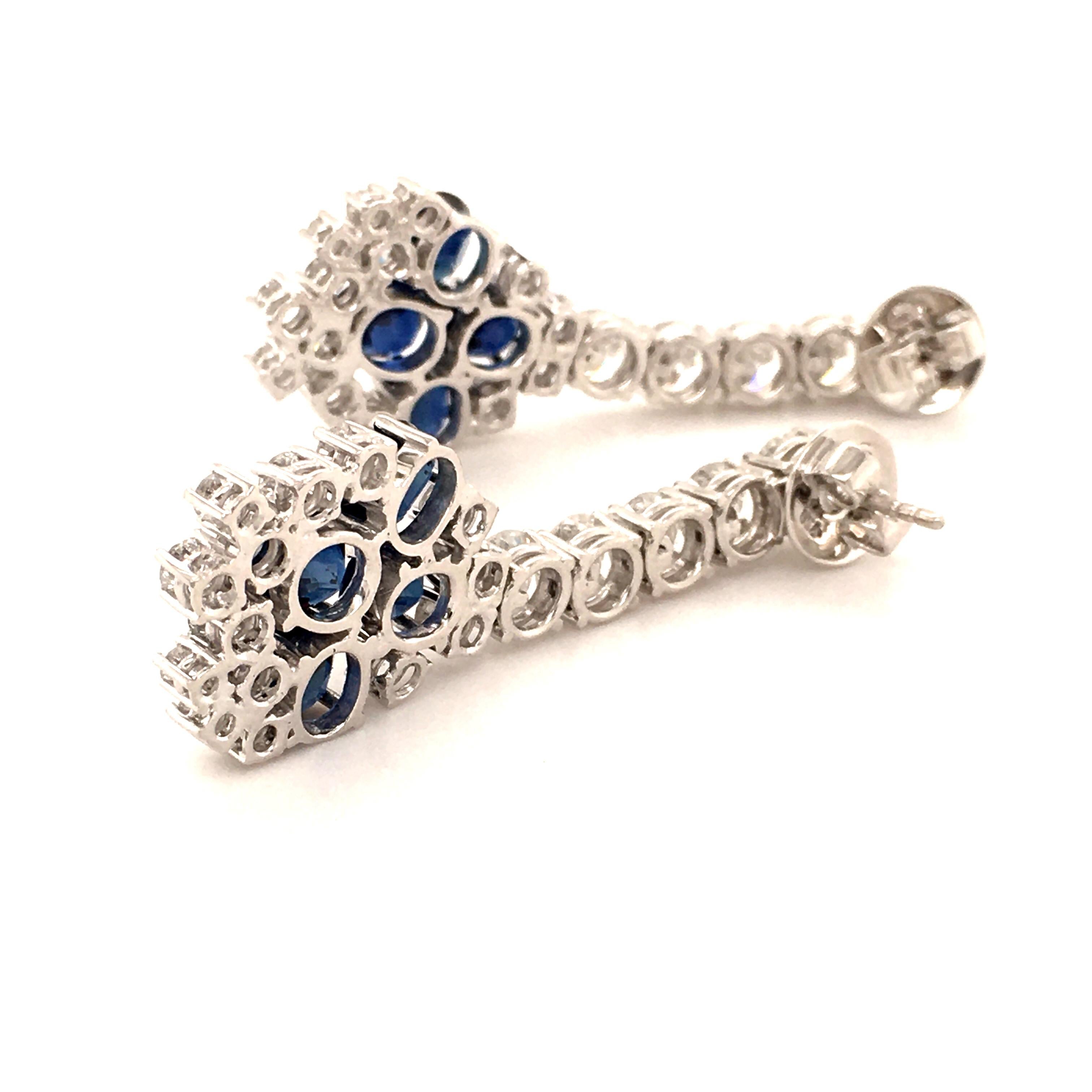 Day and Night Earstuds with Sapphires and Diamonds in 18 Karat White Gold For Sale 4