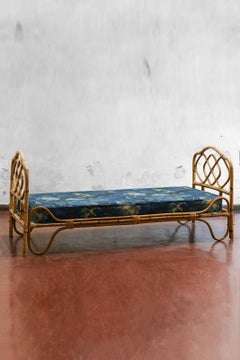Letto da giorno con sponde alte, realizzato in vimini