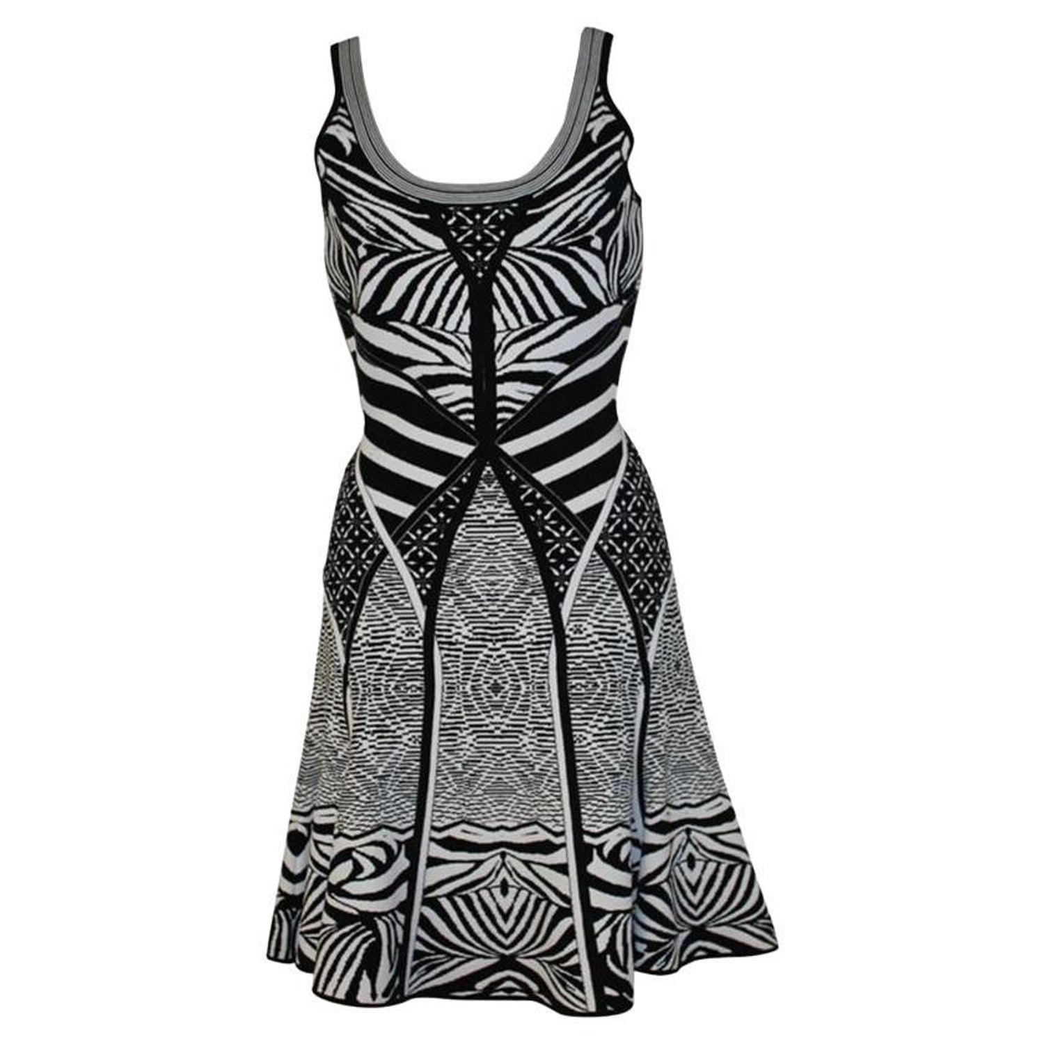 Diane Von Furstenberg Day dress size S For Sale at 1stDibs