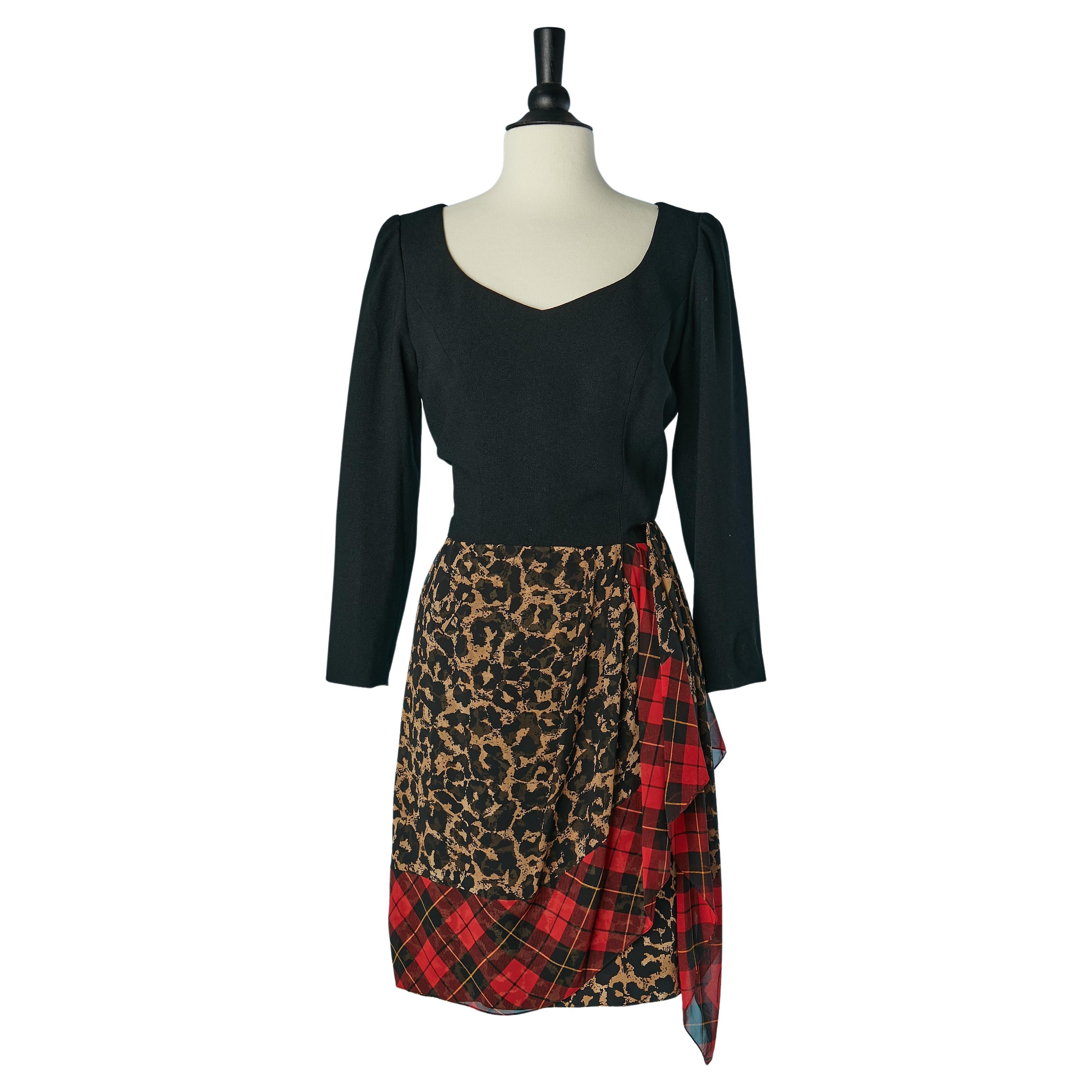 Day dress in black crêpe and silk printed chiffon bottom Bill BLASS Dress For Sale