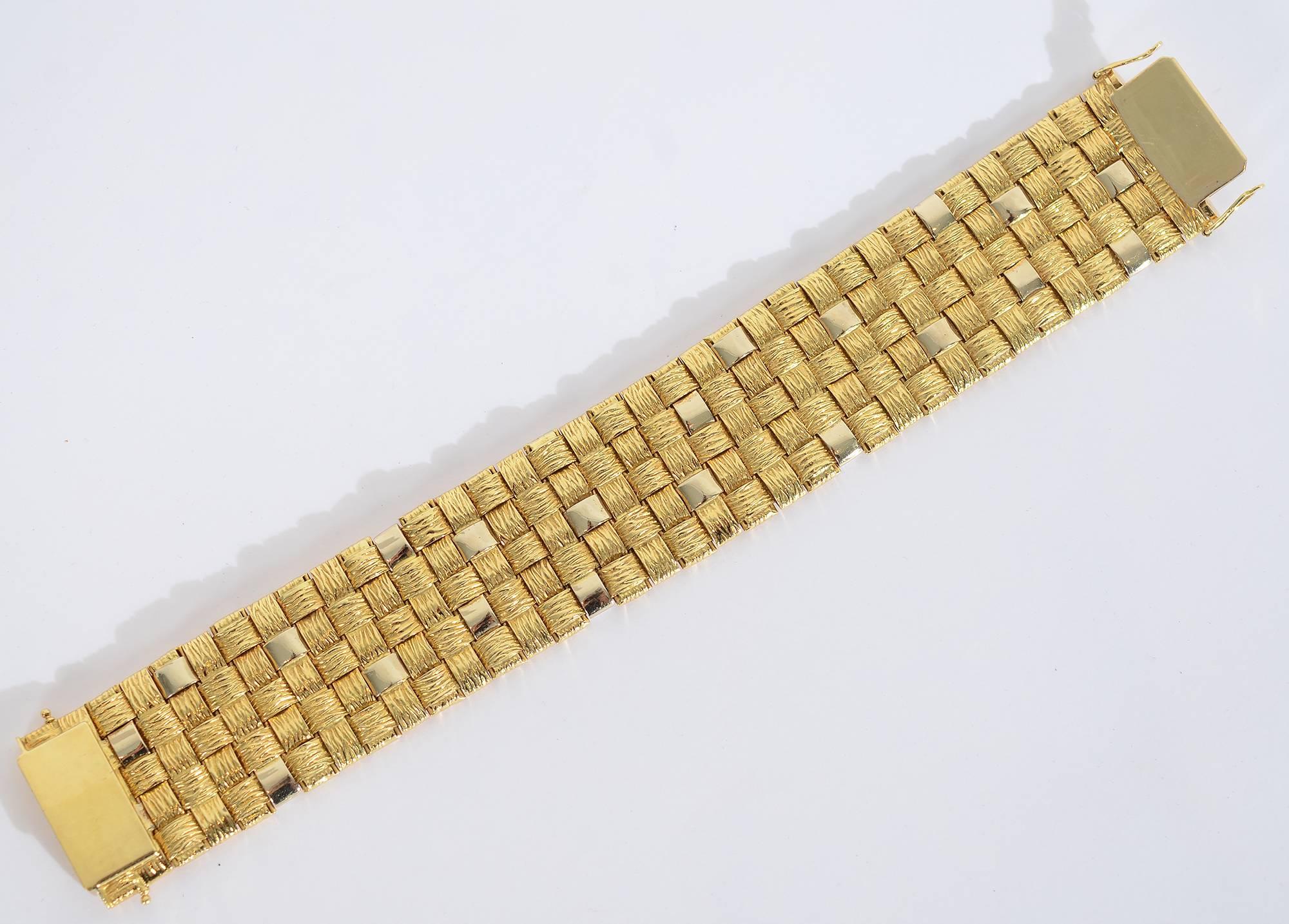 Brilliant Cut Day/ Night Gold and Diamond Woven Bracelet Black, Starr and Frost For Sale