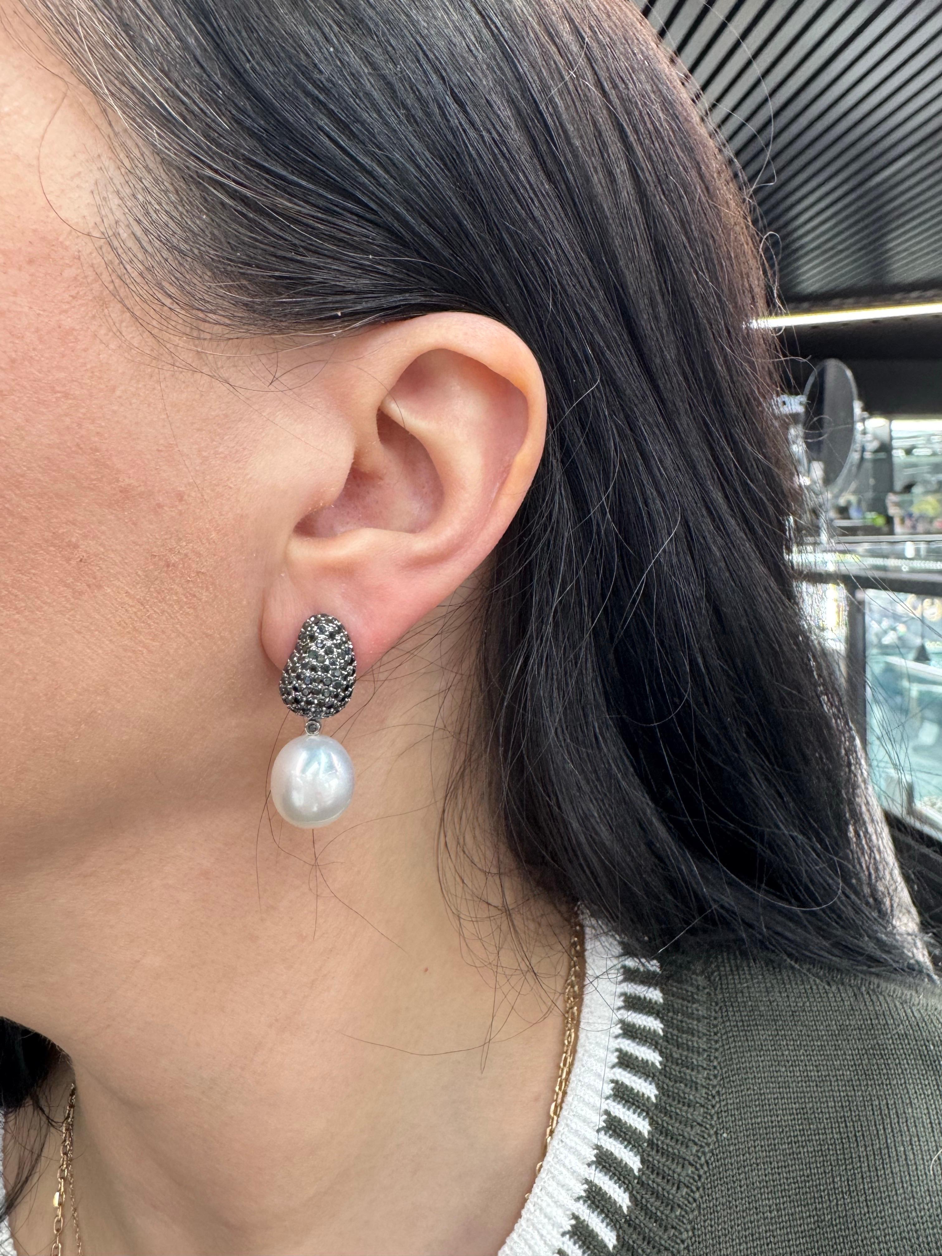Round Cut Day & Night South Sea Pearl Black Diamond Drop Earrings 2.80 Carats 13-14 MM For Sale