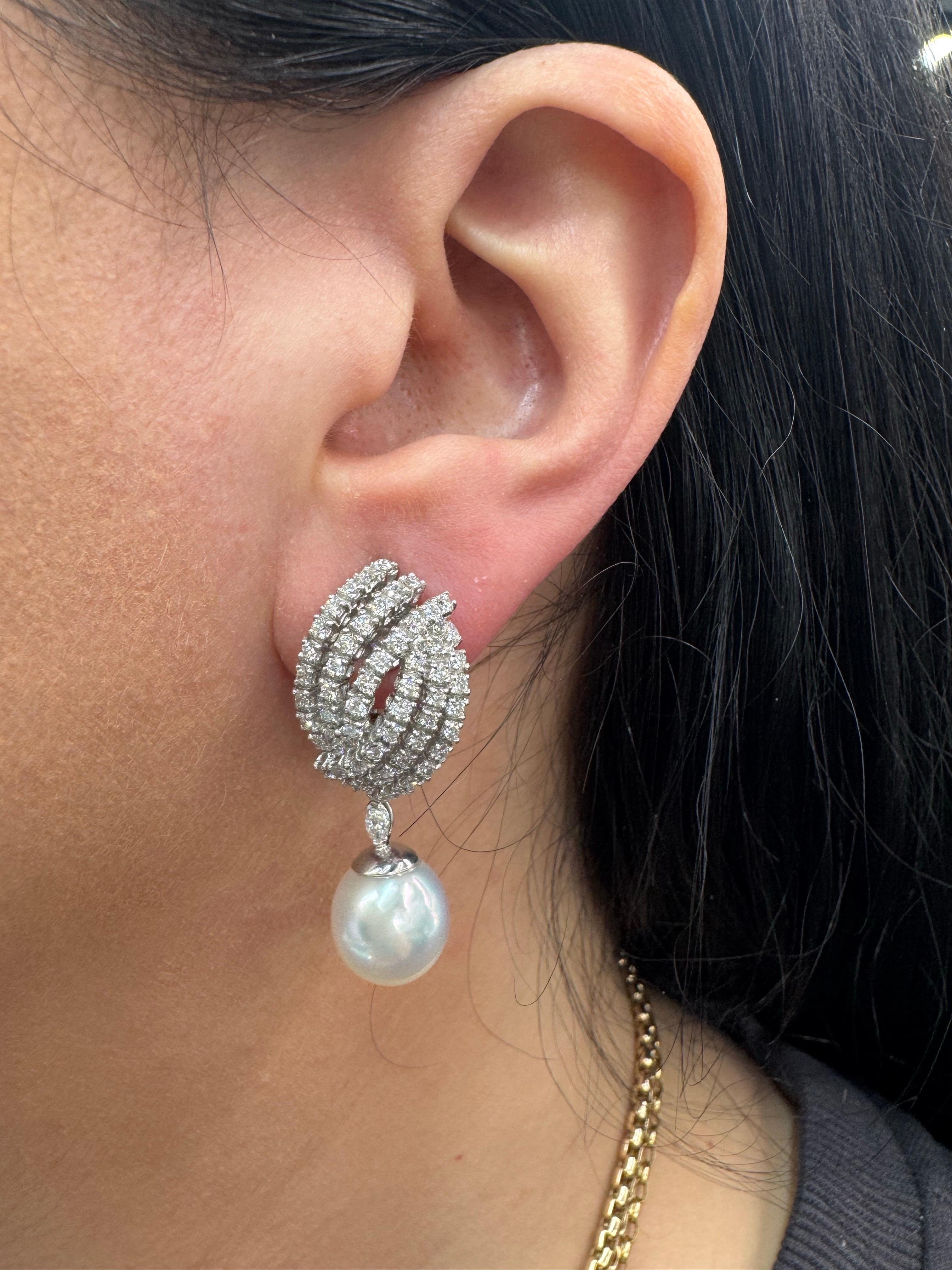 Giorno e notte Orecchini con perle dei mari del sud e diamanti 2,61 CTS in oro bianco 18KT 12 MM in vendita 2