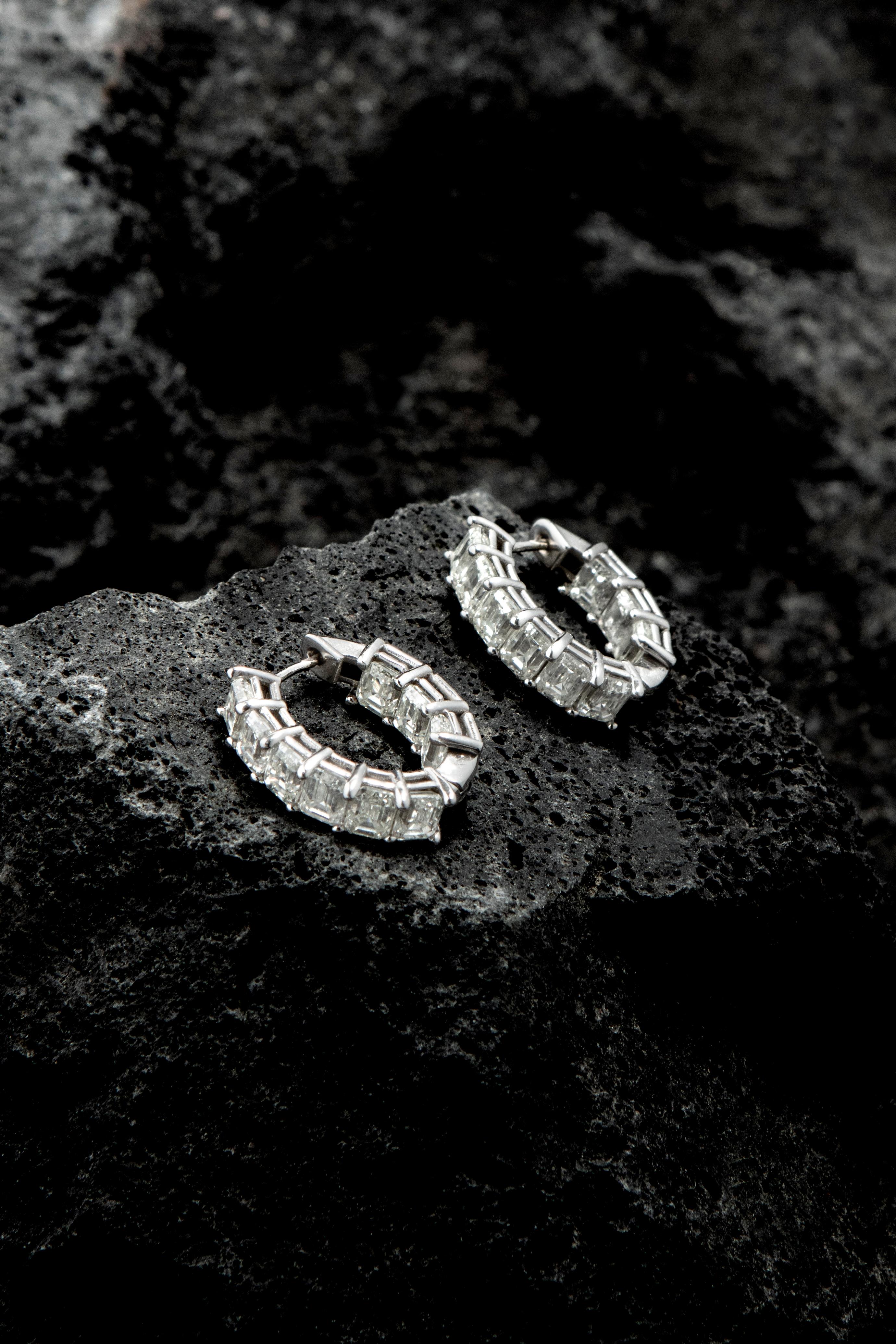 Im Angebot: Baguette Diamant Inside Out 14K Gelbgold Ohrringe () 3