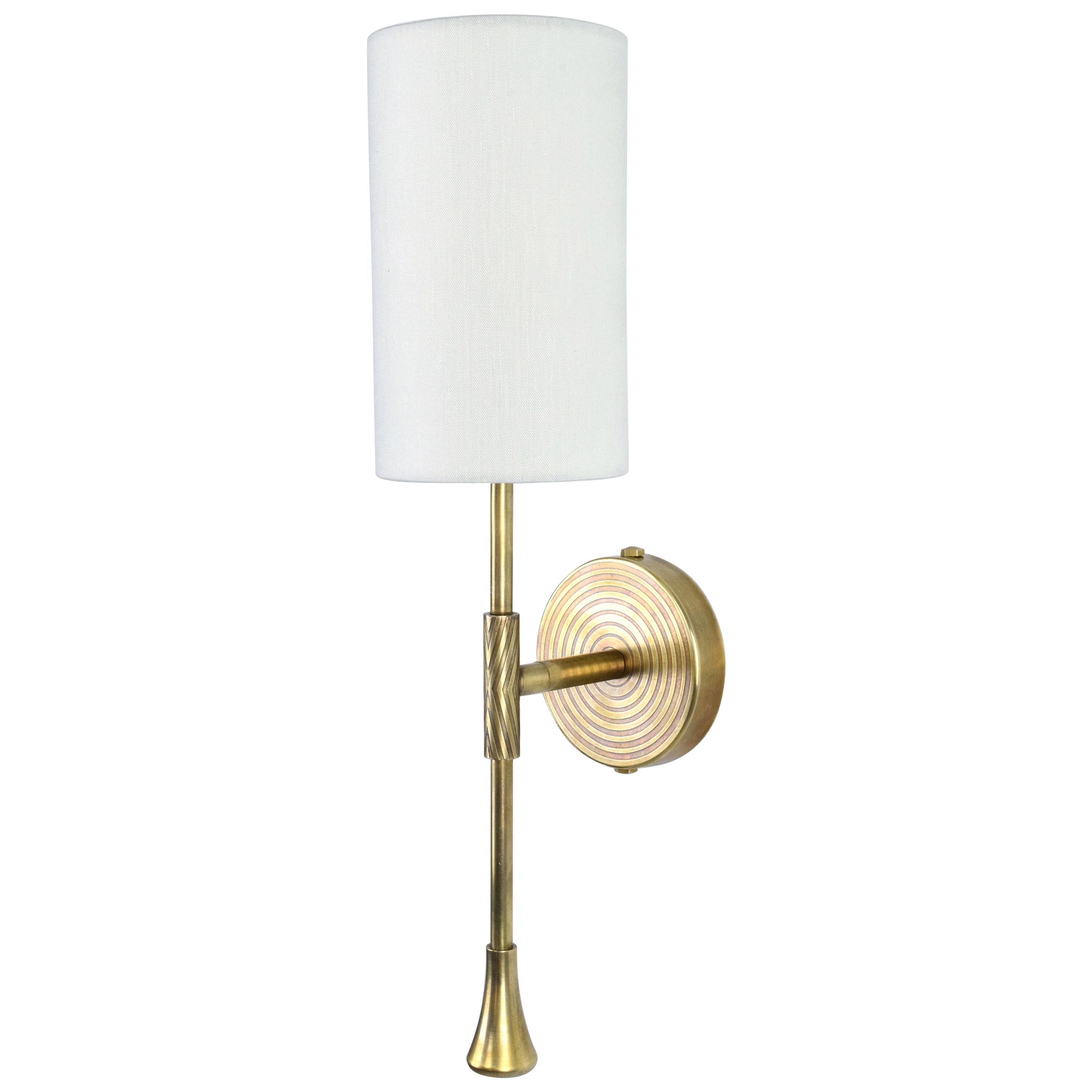 DAYA-WM Engraved Brass Wall Light, Flow 2 Collection