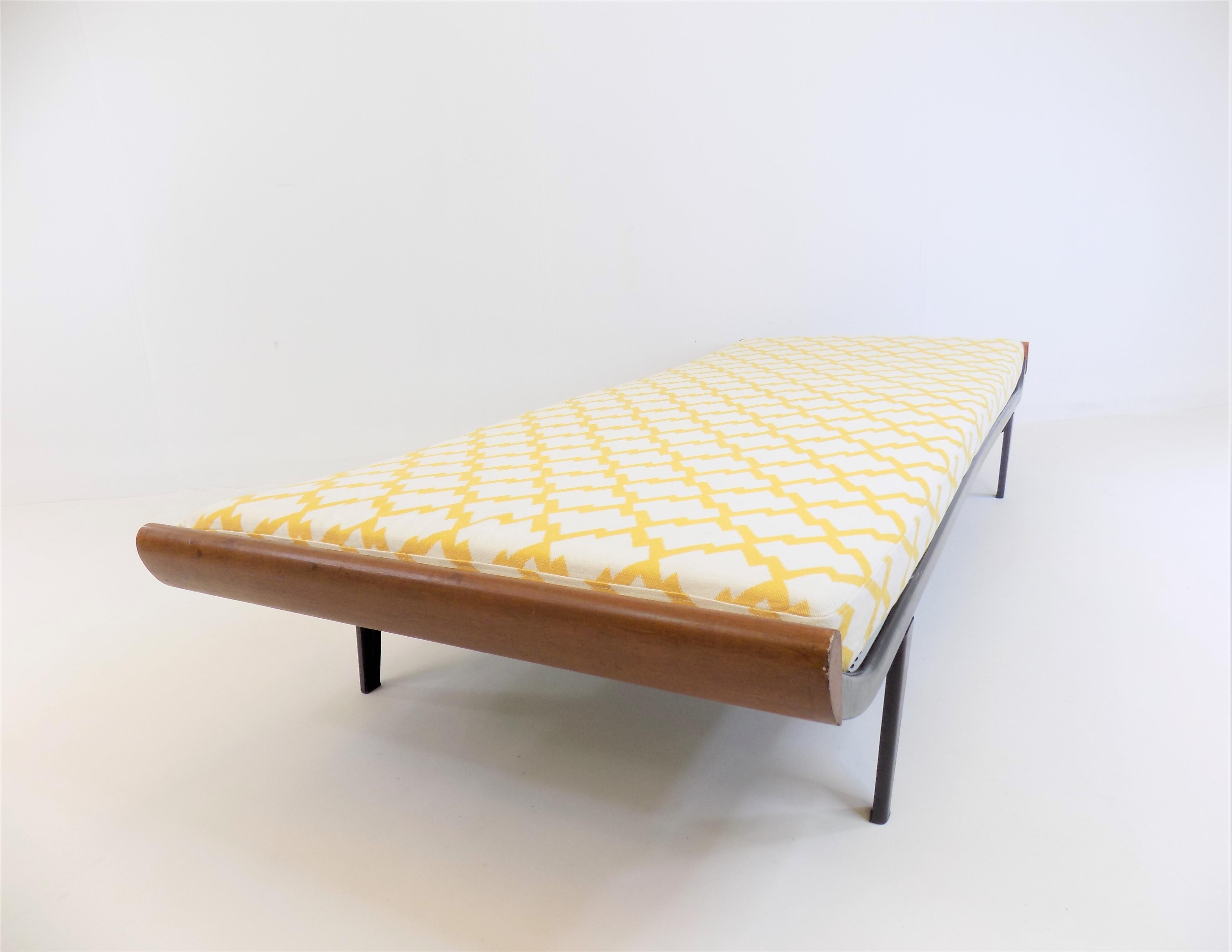 Mid-20th Century Daybed Auping Cleopatra by Dick Cordemeijer