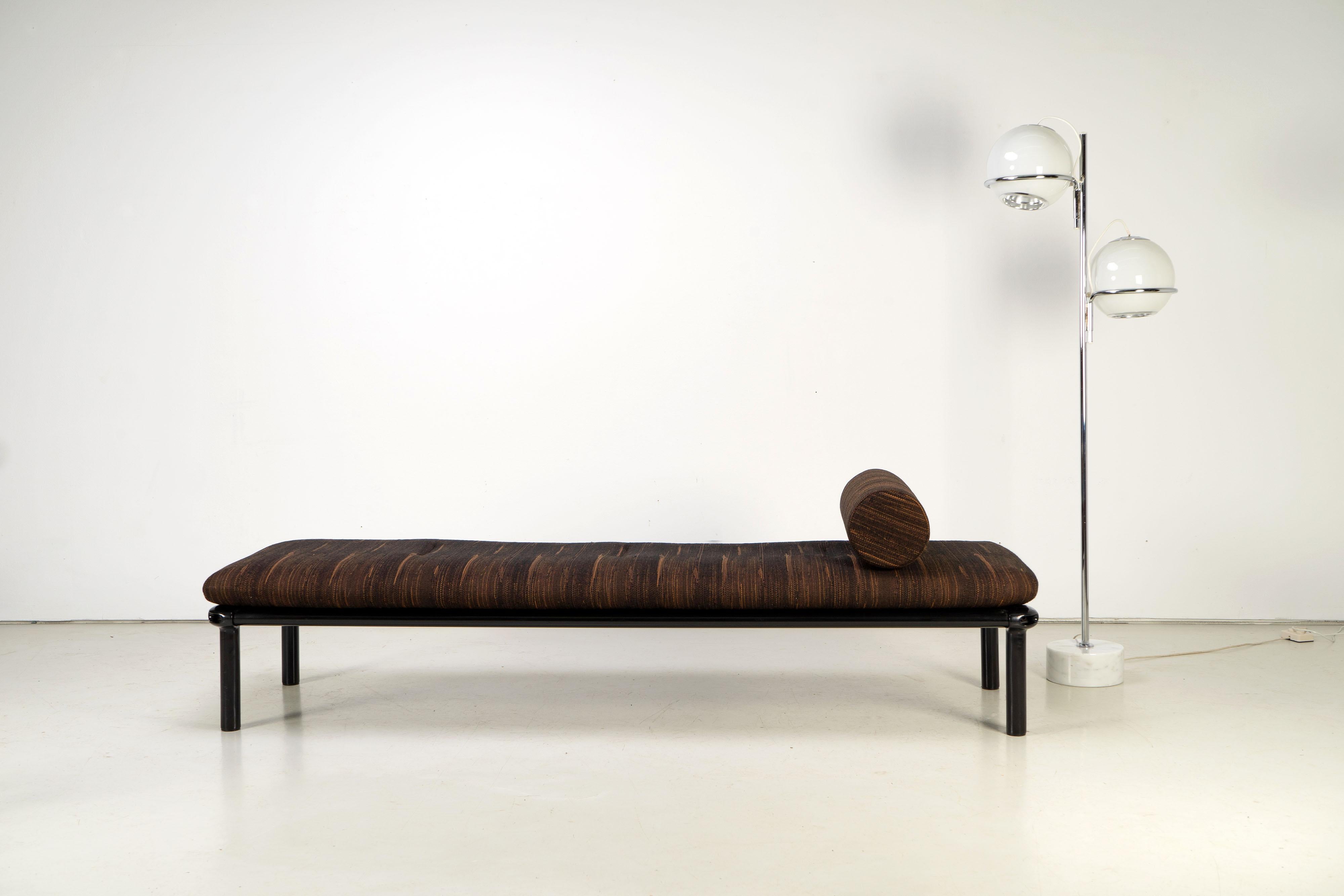 Daybed / Bench by Bruce Hannah and Andrew Morrison for Knoll Int., 1970s For Sale 2