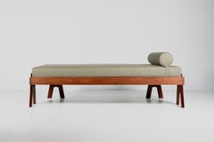 Cama de día de Angelo Mangiarotti