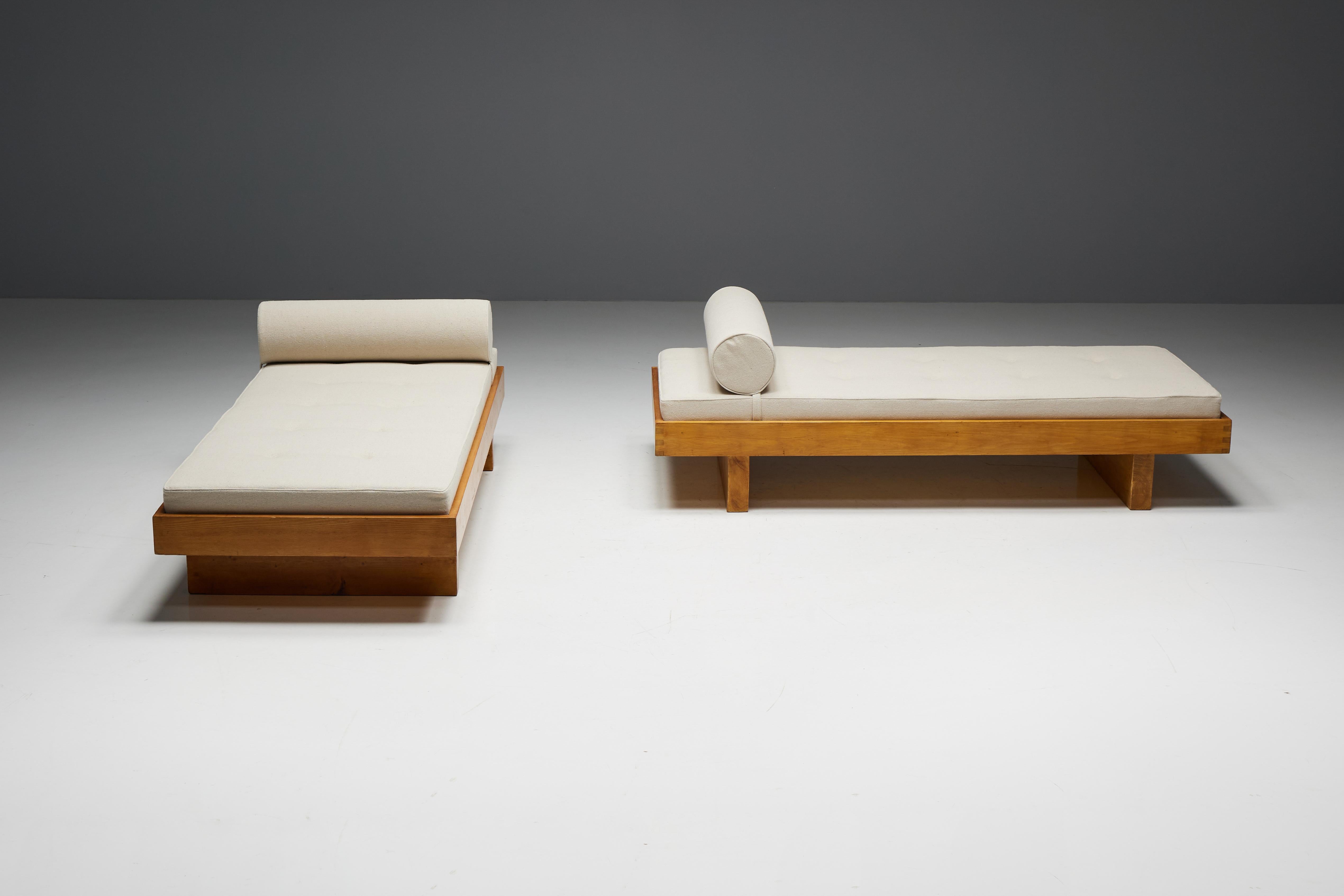 Mid-20th Century Daybed by Charlotte Perriand for Méribel Les Allues, France, 1960s For Sale