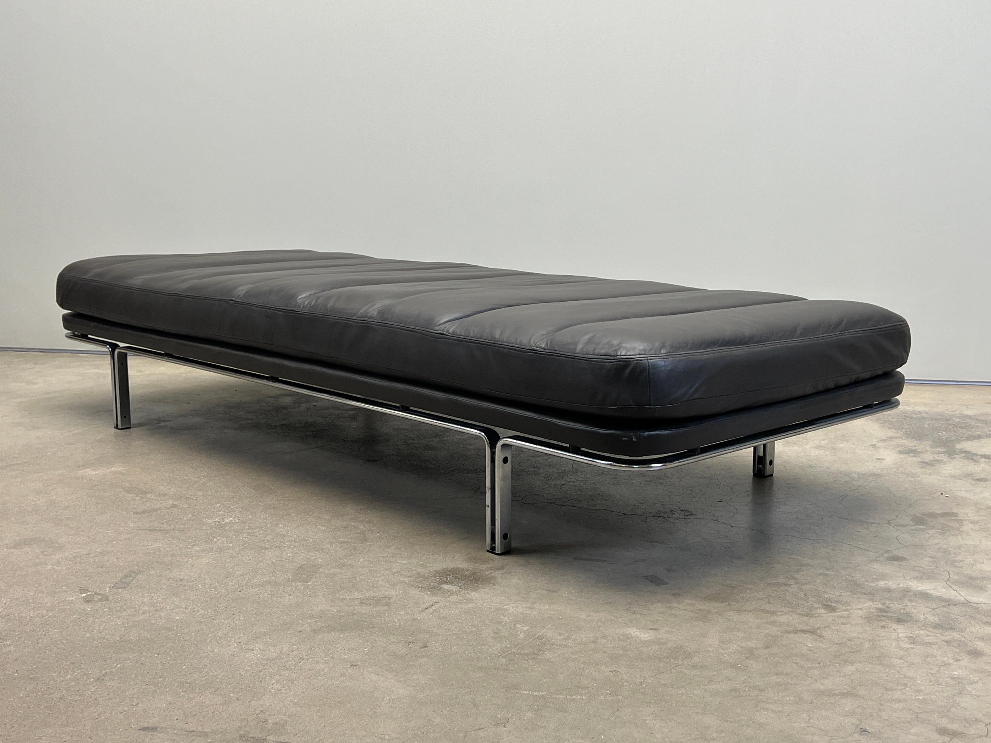 Cuir Daybed by Horst Brüning for Kill International en vente