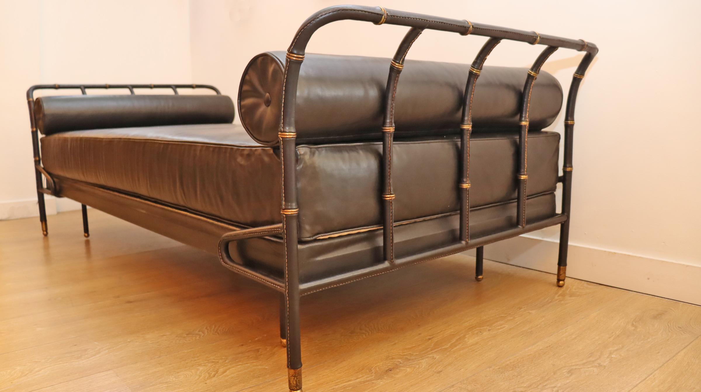 Daybed by Jacques Adnet Black Stitched Leather and Brass, France 1950 In Excellent Condition For Sale In Miami, FL