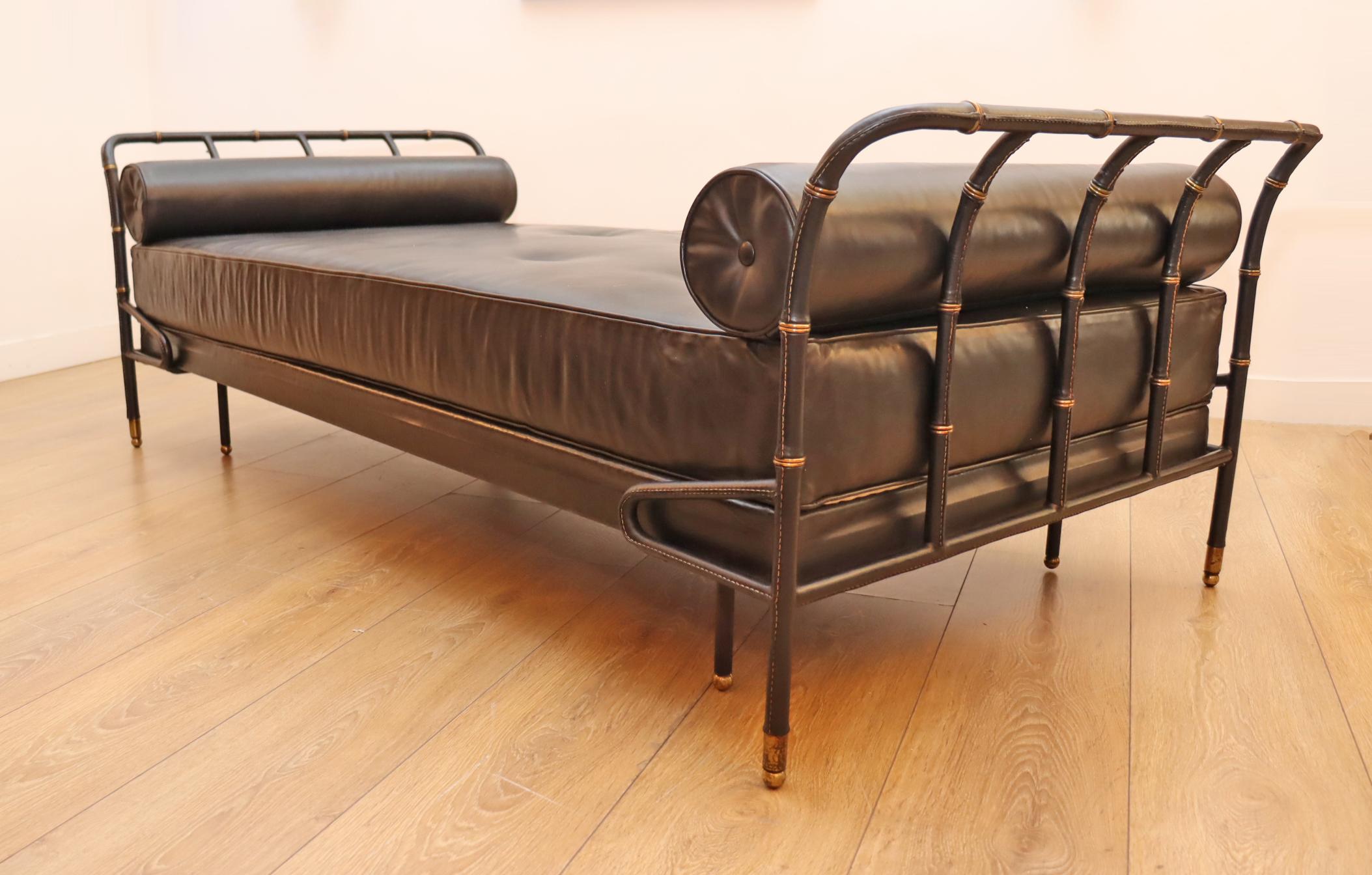 20th Century Daybed by Jacques Adnet Black Stitched Leather and Brass, France 1950 For Sale