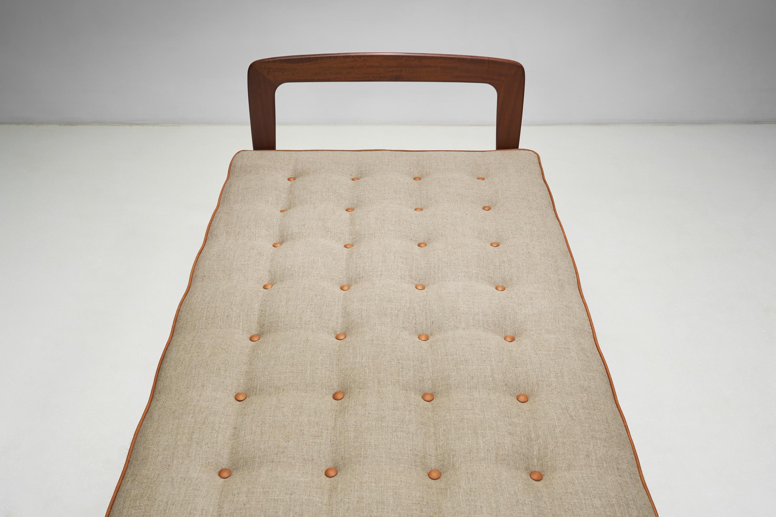 Daybed de Johannes Andersen para Østergaard & Thaarsti, Dinamarca Años 50 Tela en venta