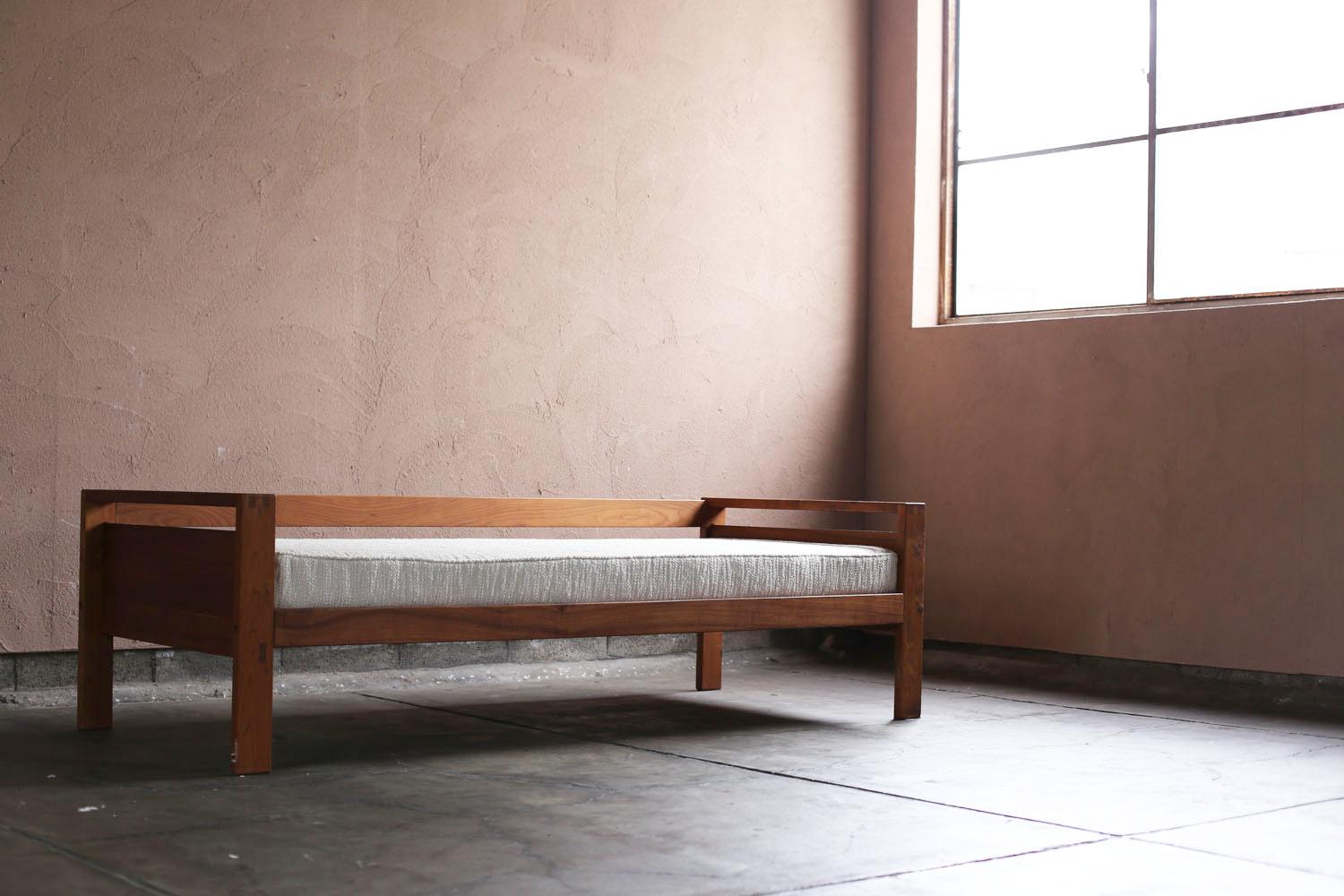 Mid-Century Modern Daybed by Pierre Chapo Model L06A For Sale