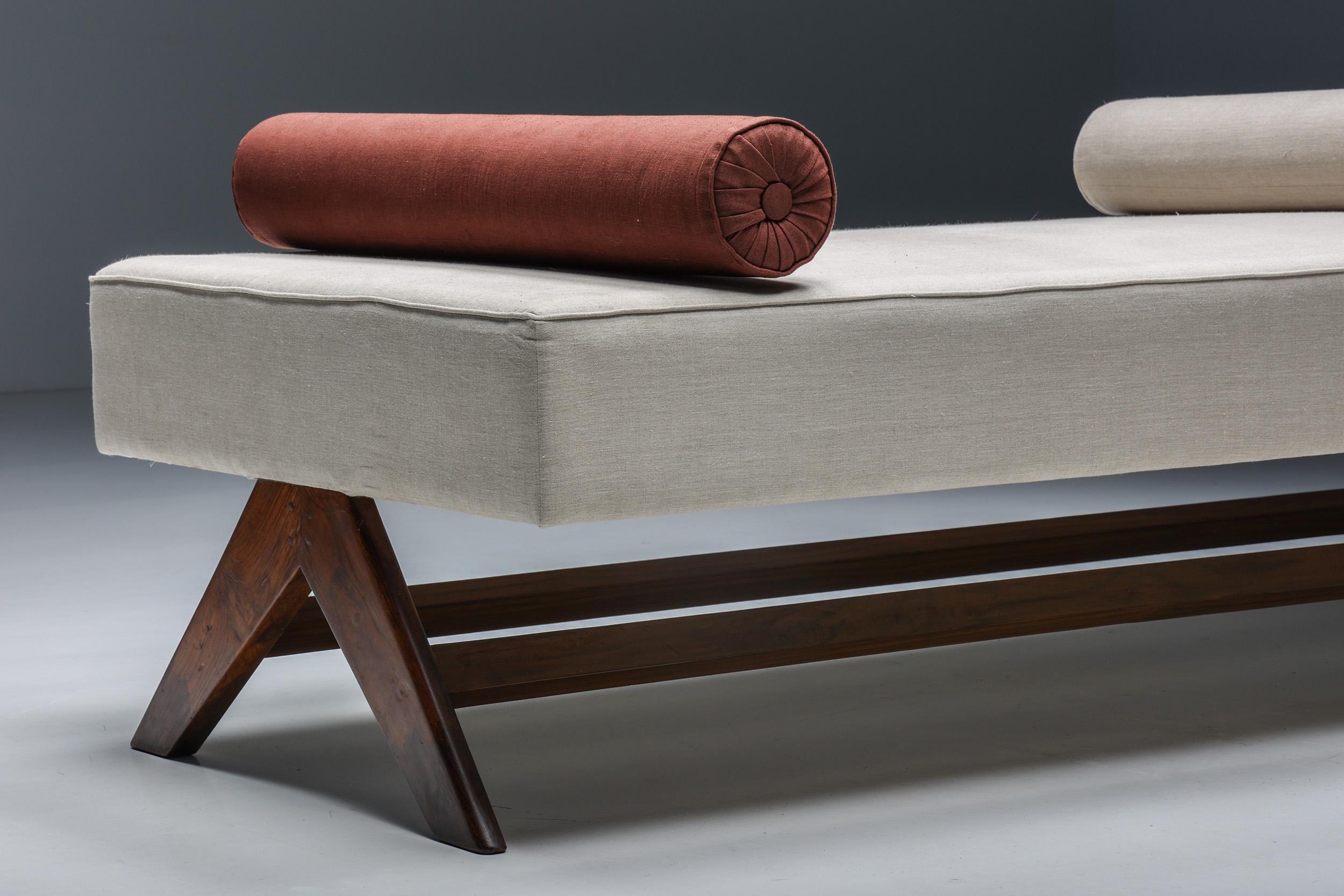 Daybed by Pierre Jeanneret, Chandigarh, 1957-58 1