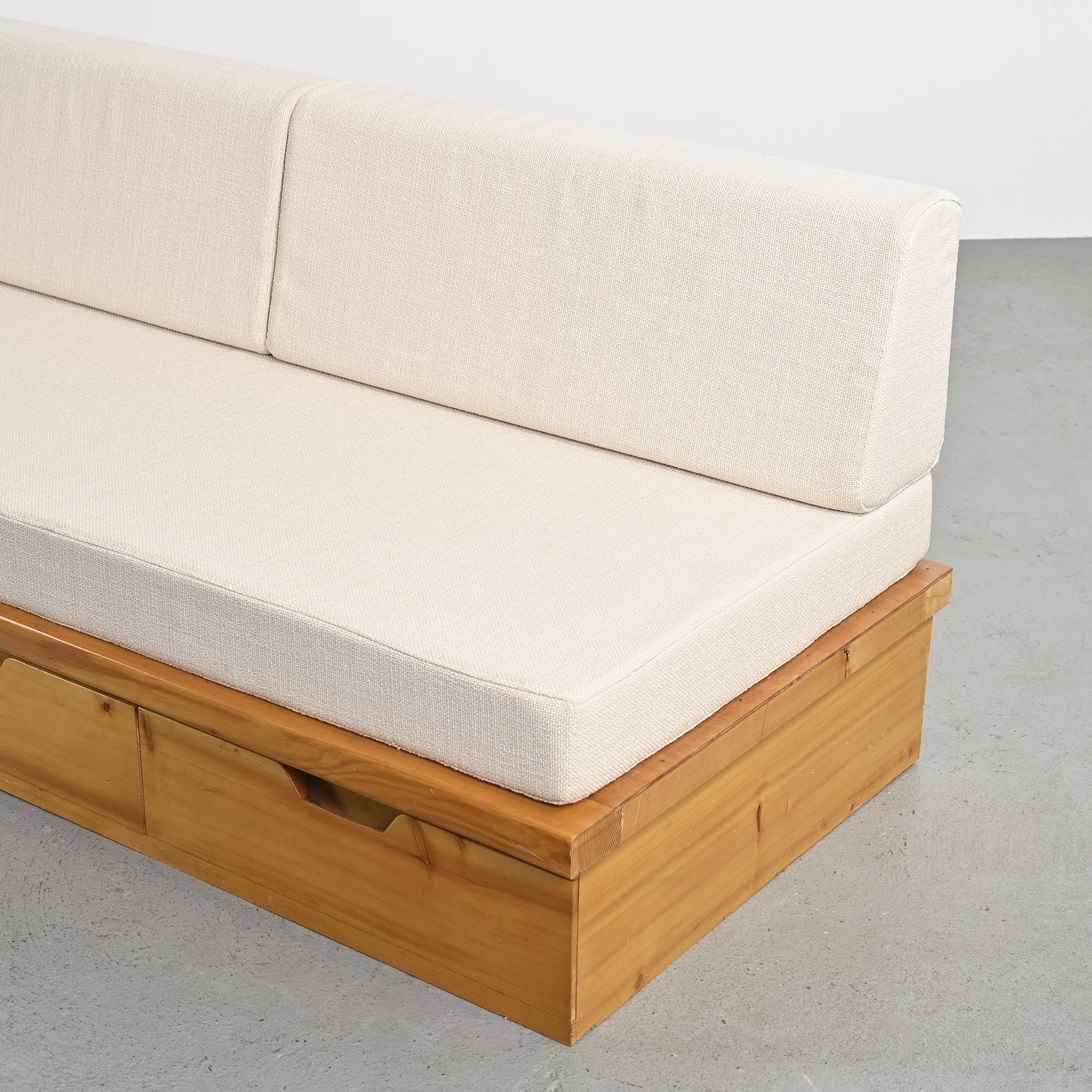 French Daybed by René Martin, Les Arcs 1600