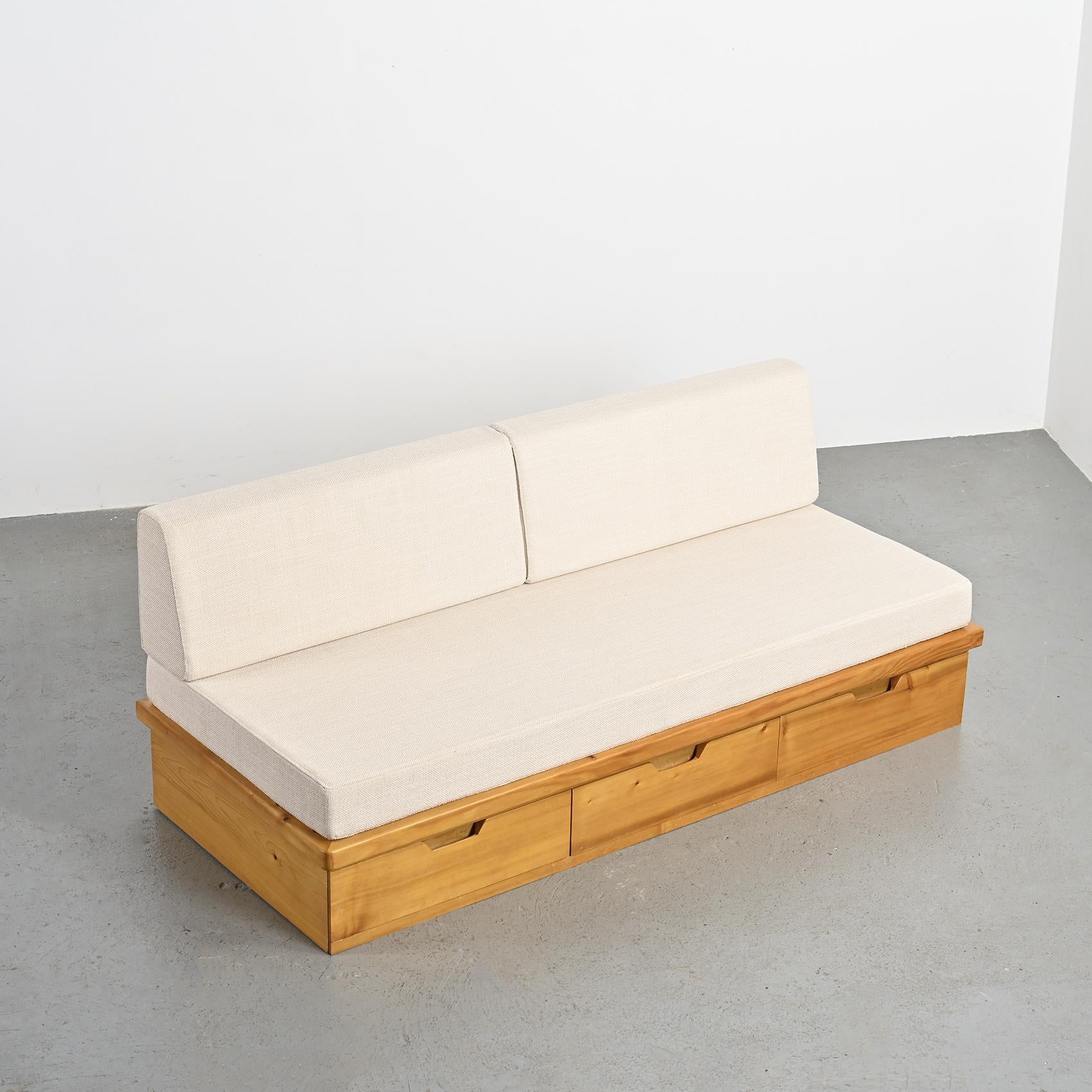 20th Century Daybed by René Martin, Les Arcs 1600