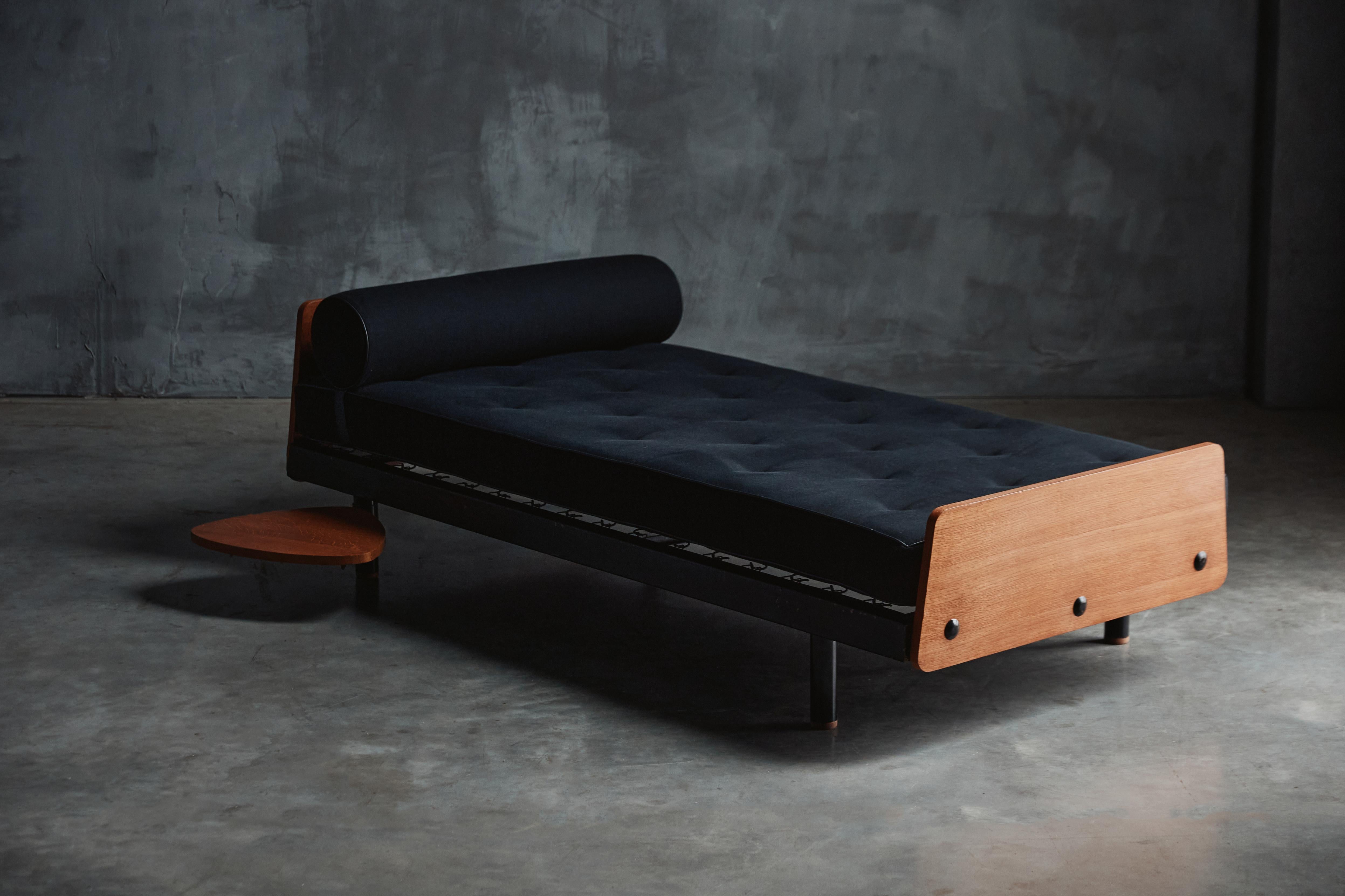 Daybed Flavigny de Jean Prouvé, Francia, años 50 en venta 11