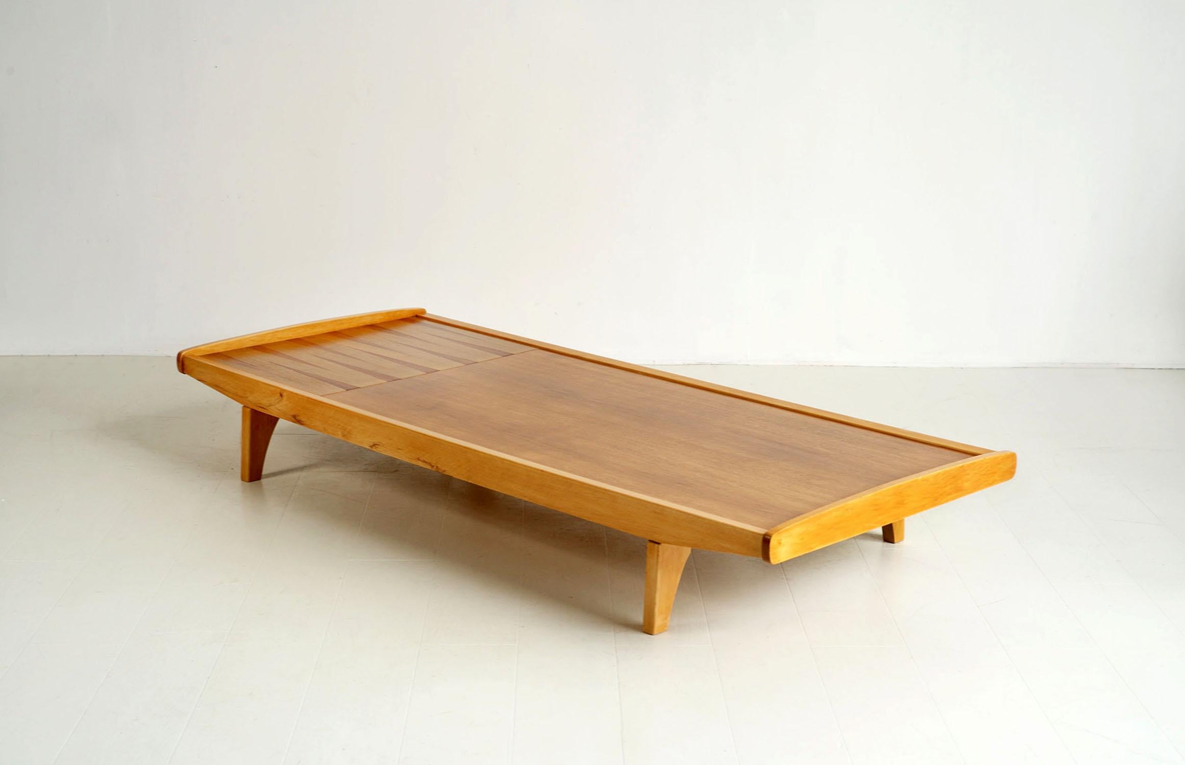 Mid-Century Modern Daybed, French Reconstruction 1950 For Sale