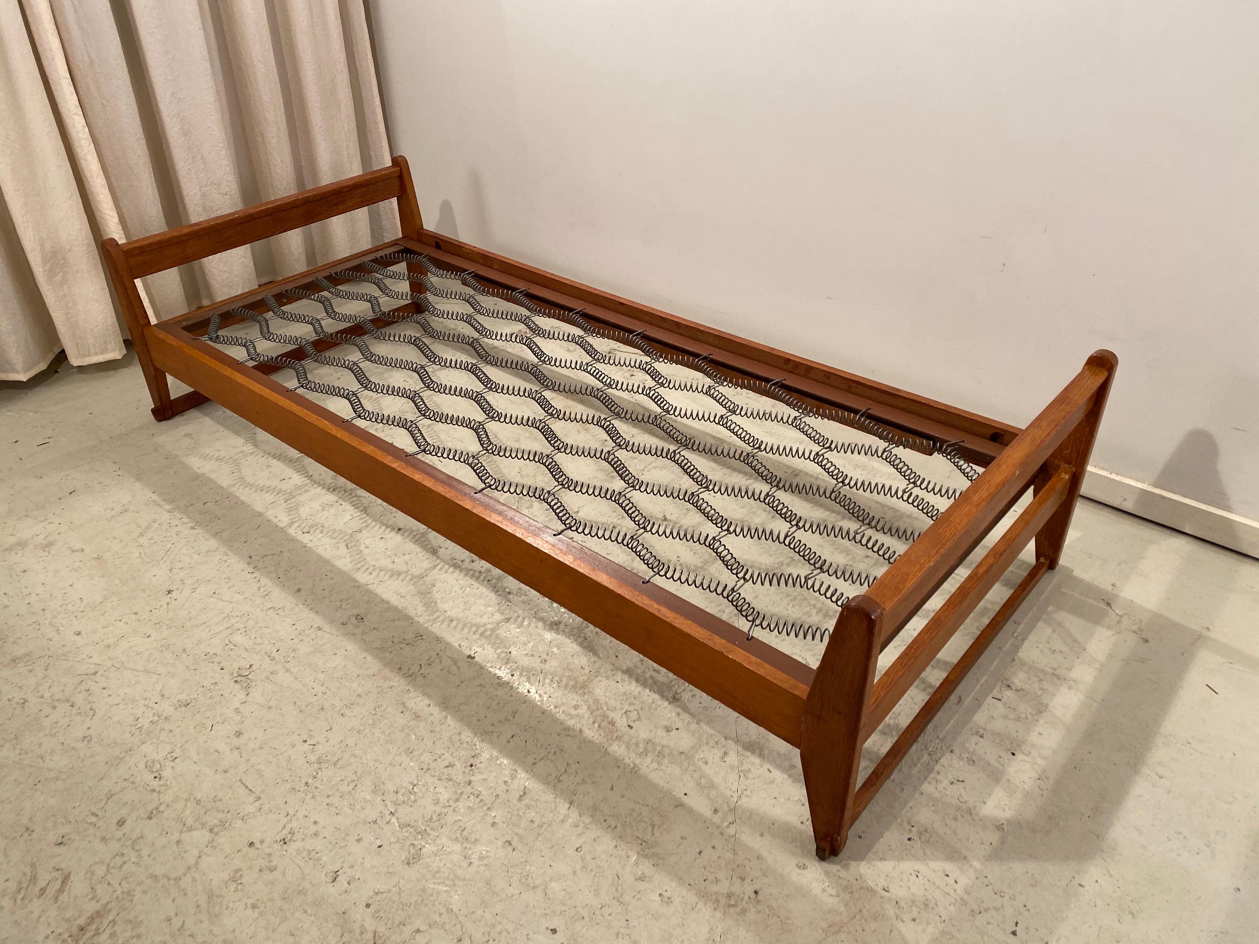 Very unique daybed for the 